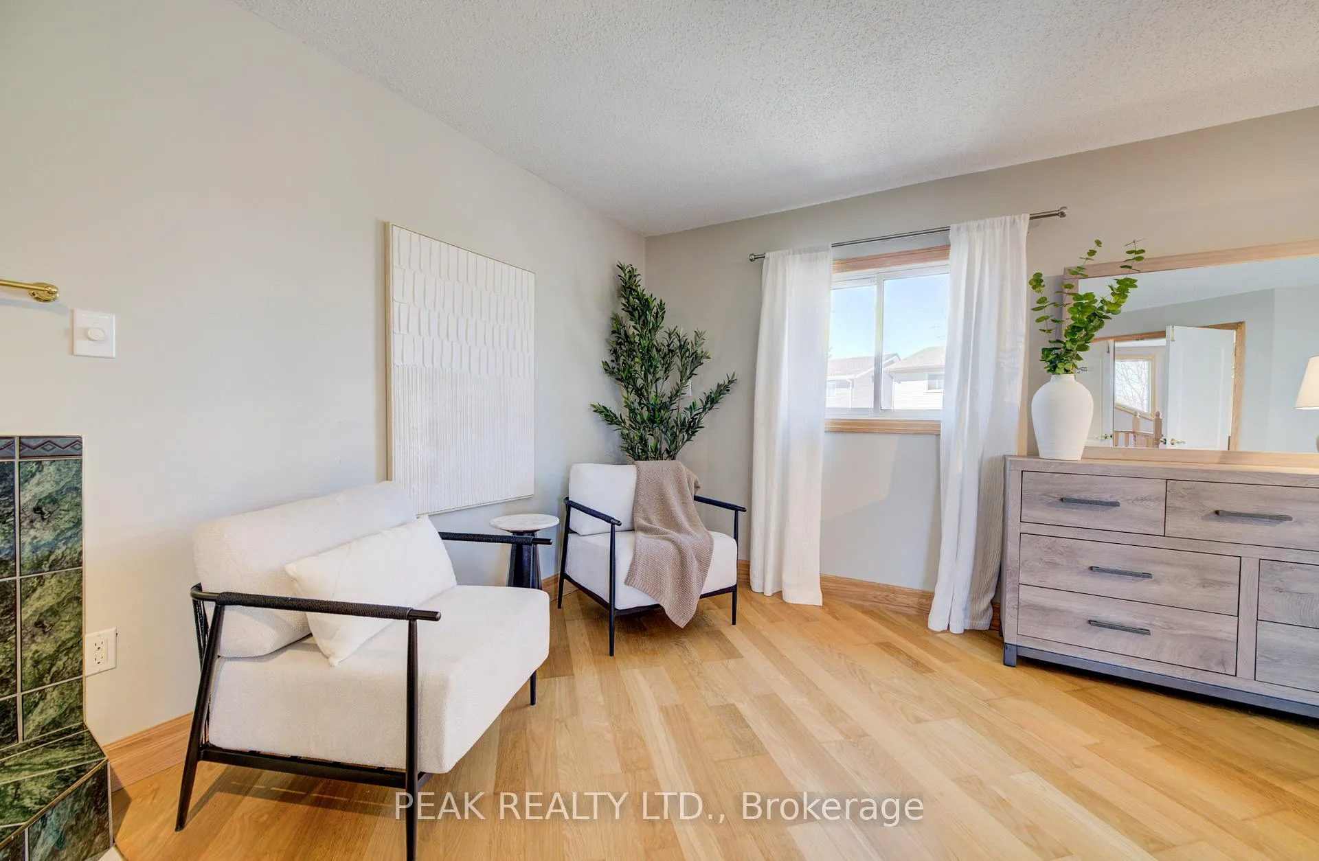 Photo 25 of 24 Farmington Place, Kitchener — HOMEH