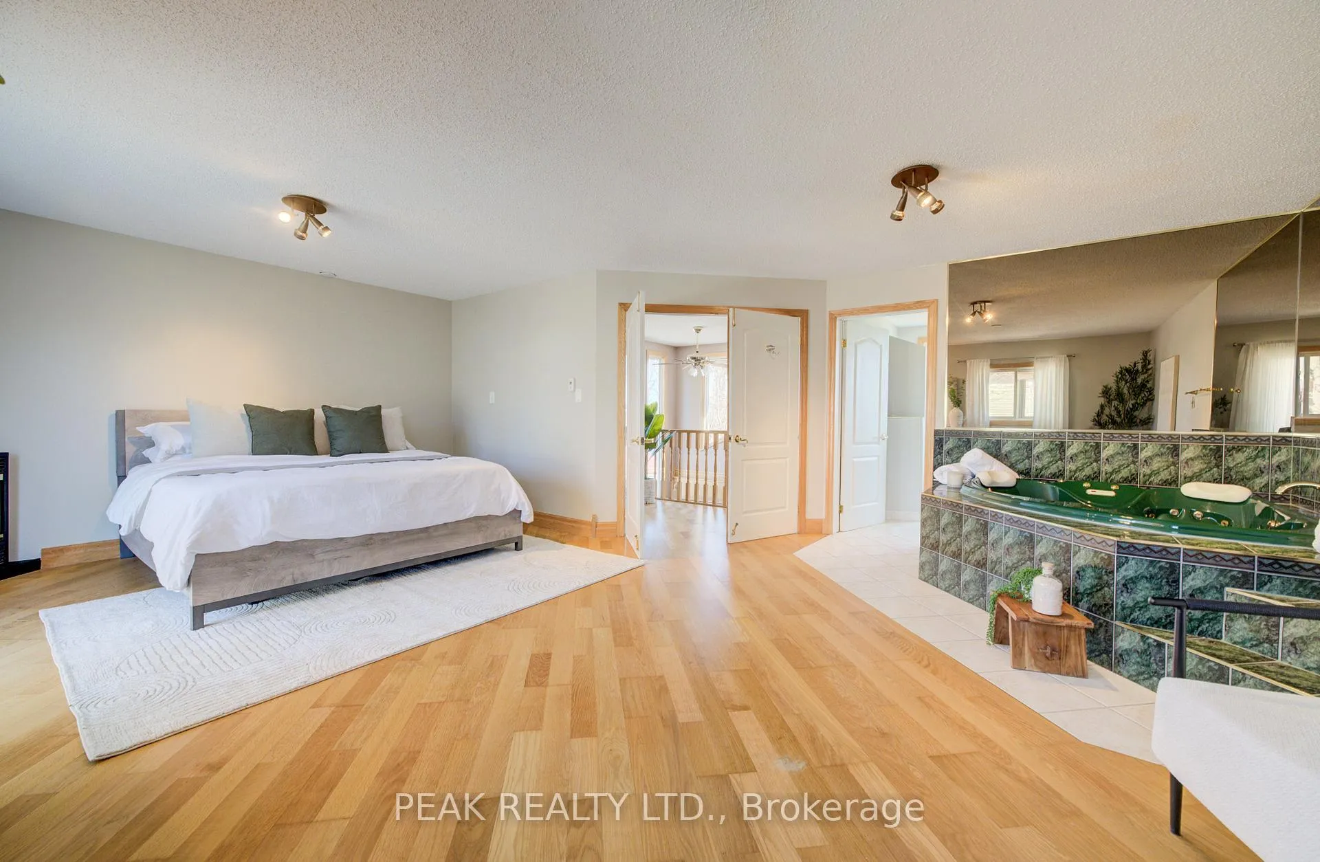 Photo 27 of 24 Farmington Place, Kitchener — HOMEH