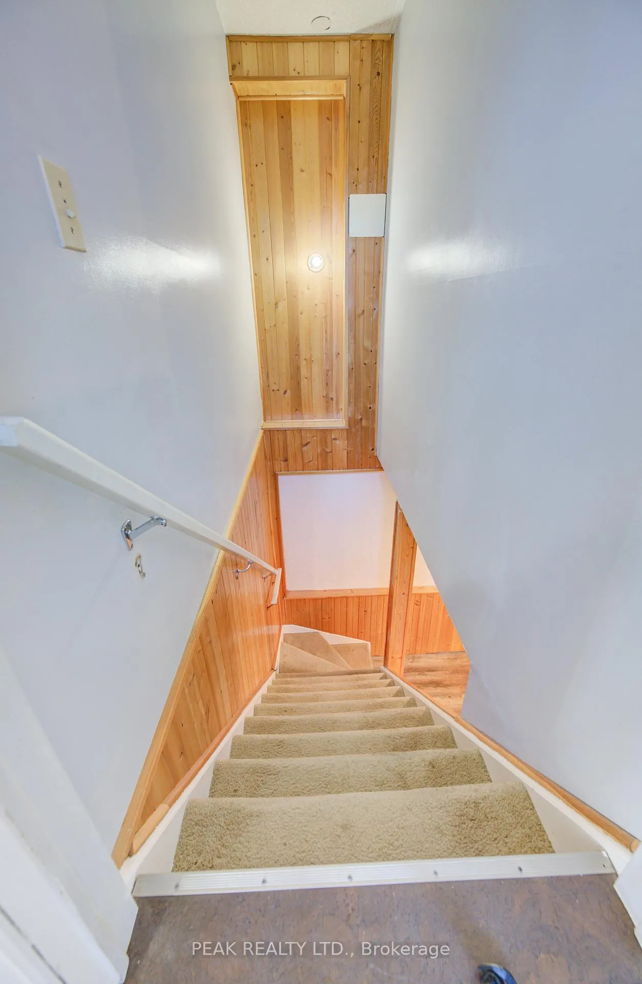 Photo 33 of 24 Farmington Place, Kitchener — HOMEH