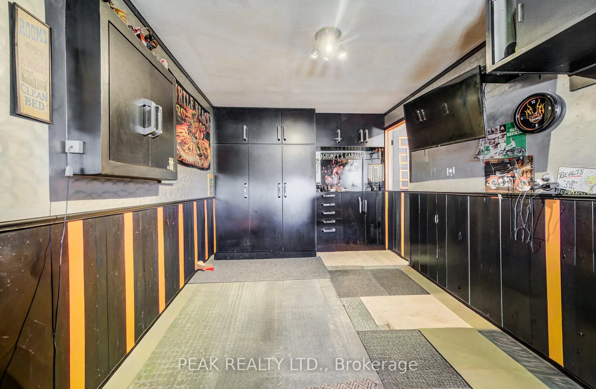Photo 41 of 24 Farmington Place, Kitchener — HOMEH