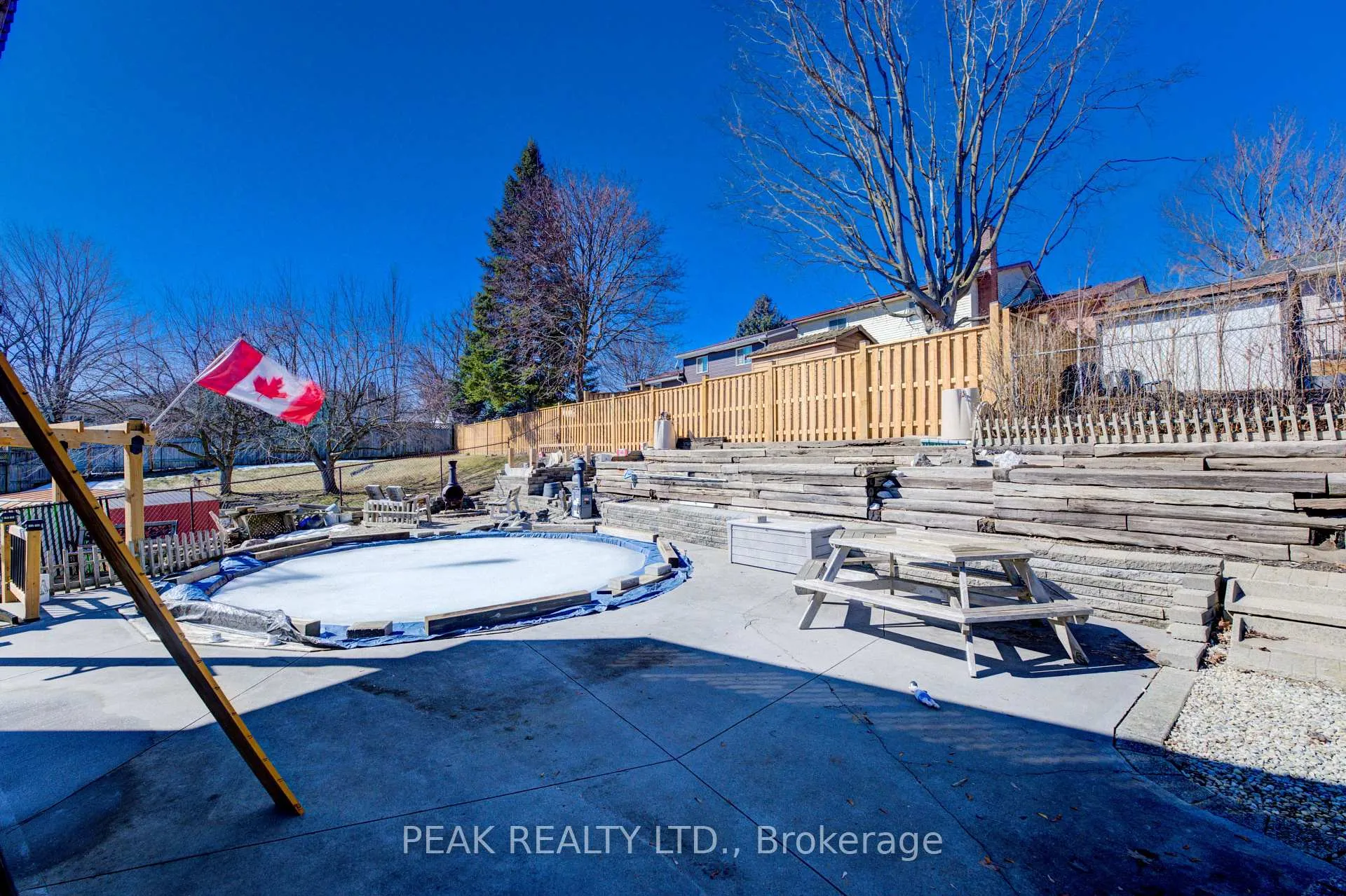Photo 44 of 24 Farmington Place, Kitchener — HOMEH