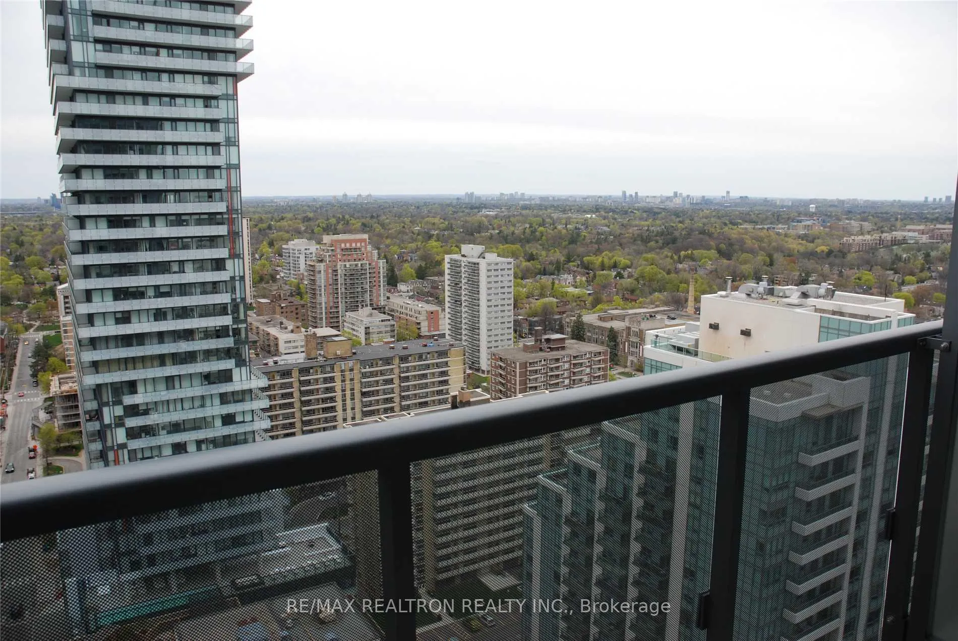 Photo 11 of Unit 2805, 125 Redpath Avenue, Toronto, Mount Pleasant West — HOMEH