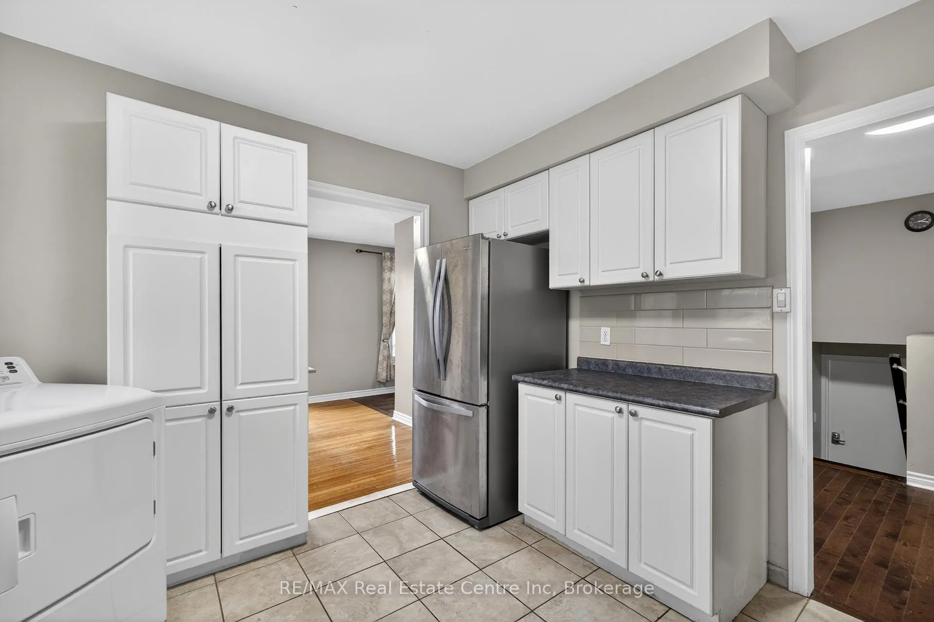 Photo 17 of 9 Sanderson Drive, Guelph, Willow West/Sugarbush/West Acres — HOMEH
