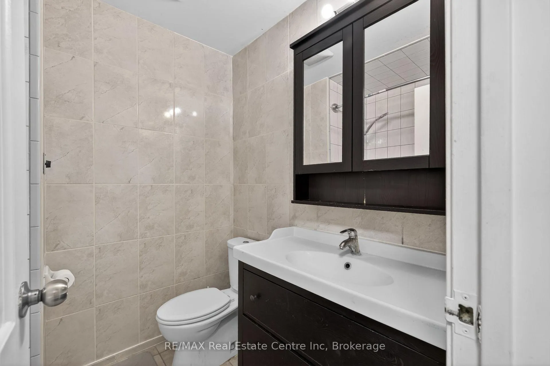 Photo 19 of 9 Sanderson Drive, Guelph, Willow West/Sugarbush/West Acres — HOMEH