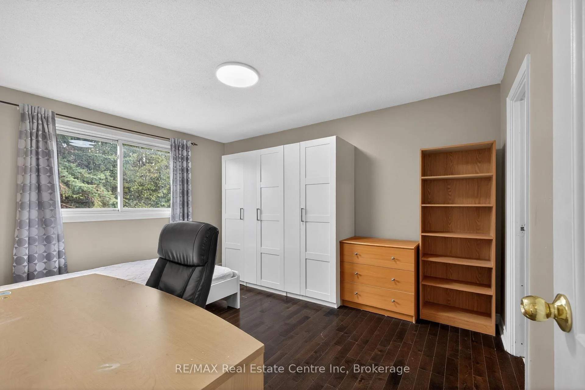 Photo 21 of 9 Sanderson Drive, Guelph, Willow West/Sugarbush/West Acres — HOMEH