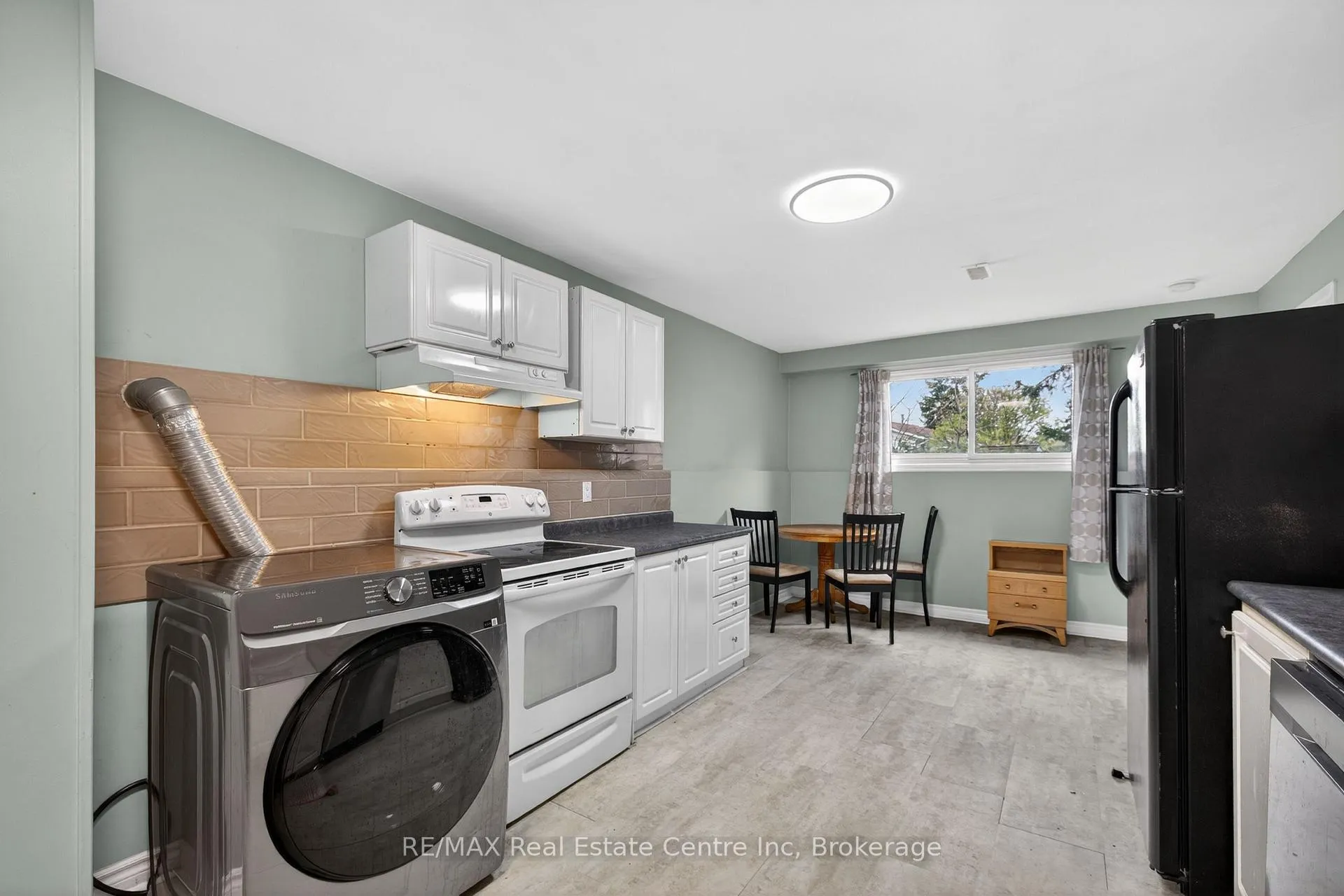 Photo 34 of 9 Sanderson Drive, Guelph, Willow West/Sugarbush/West Acres — HOMEH