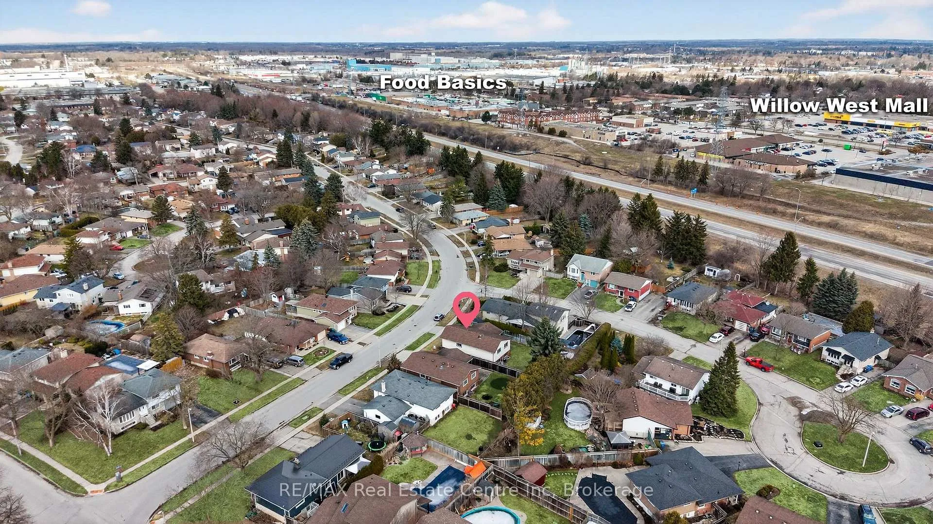 Photo 48 of 9 Sanderson Drive, Guelph, Willow West/Sugarbush/West Acres — HOMEH