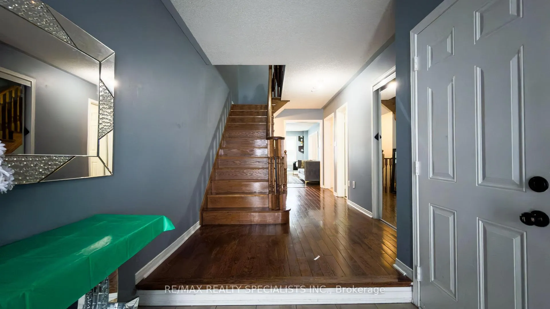 Photo 2 of 13 Burnstown Circle, Brampton, Bram East — HOMEH