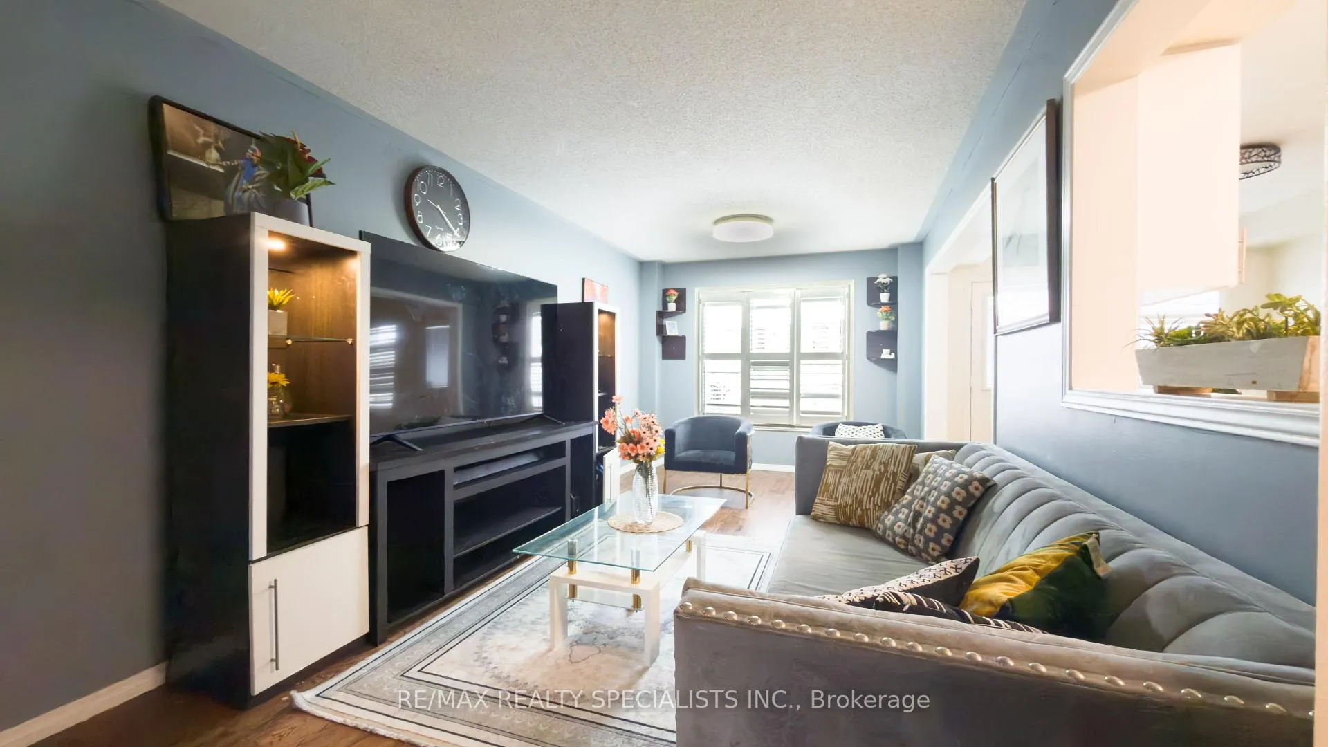 Photo 4 of 13 Burnstown Circle, Brampton, Bram East — HOMEH