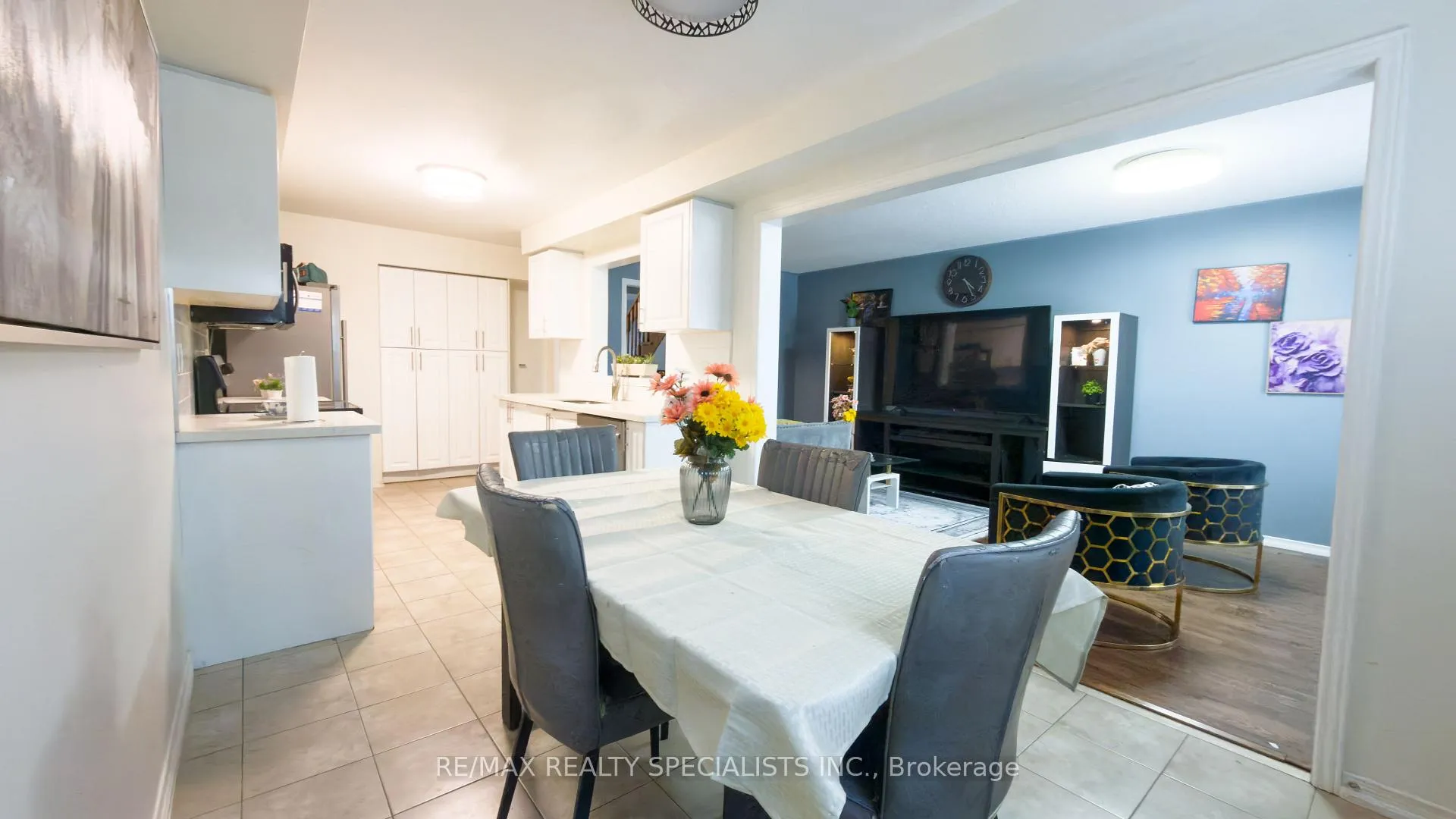 Photo 8 of 13 Burnstown Circle, Brampton, Bram East — HOMEH
