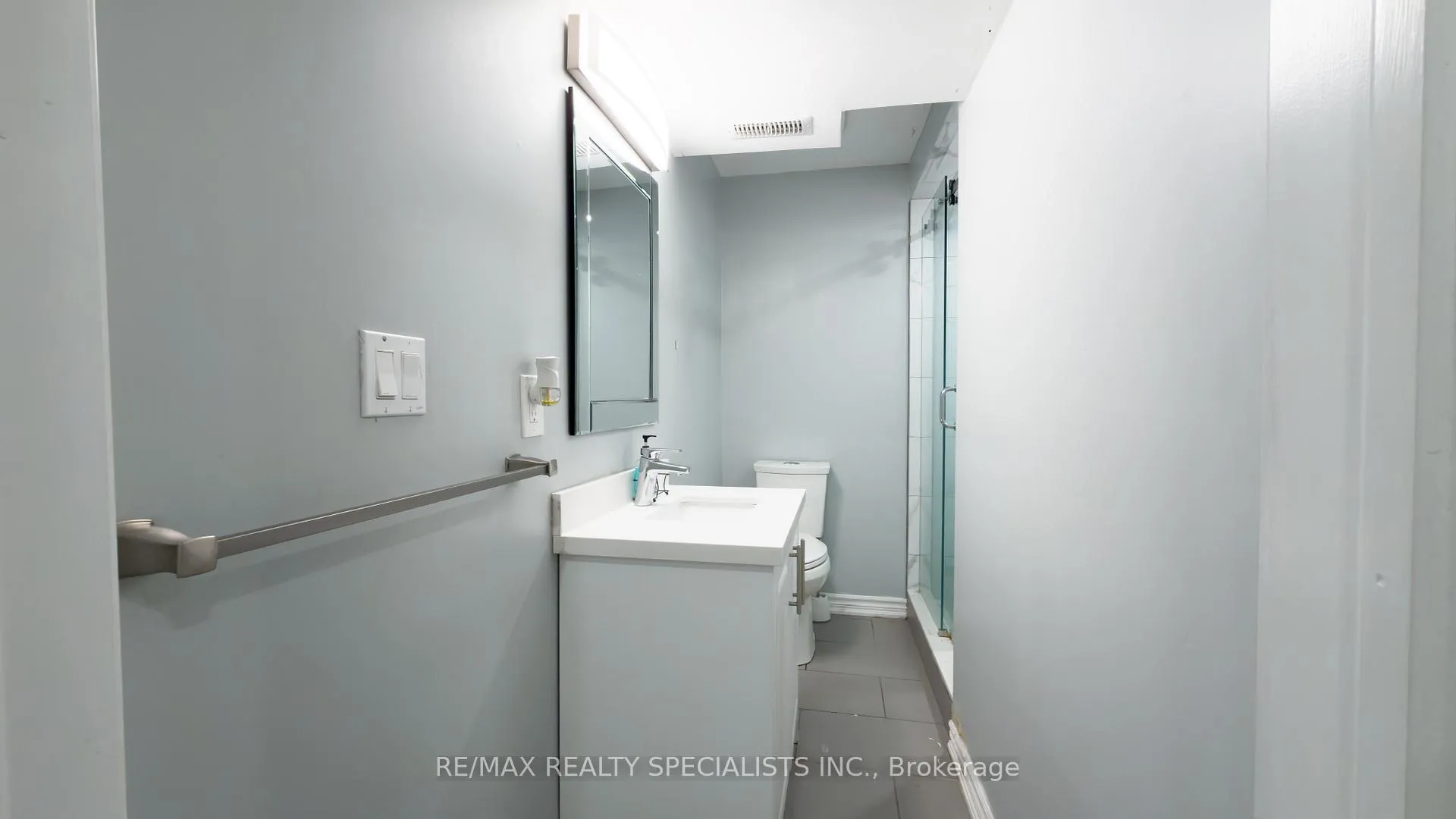 Photo 22 of 13 Burnstown Circle, Brampton, Bram East — HOMEH