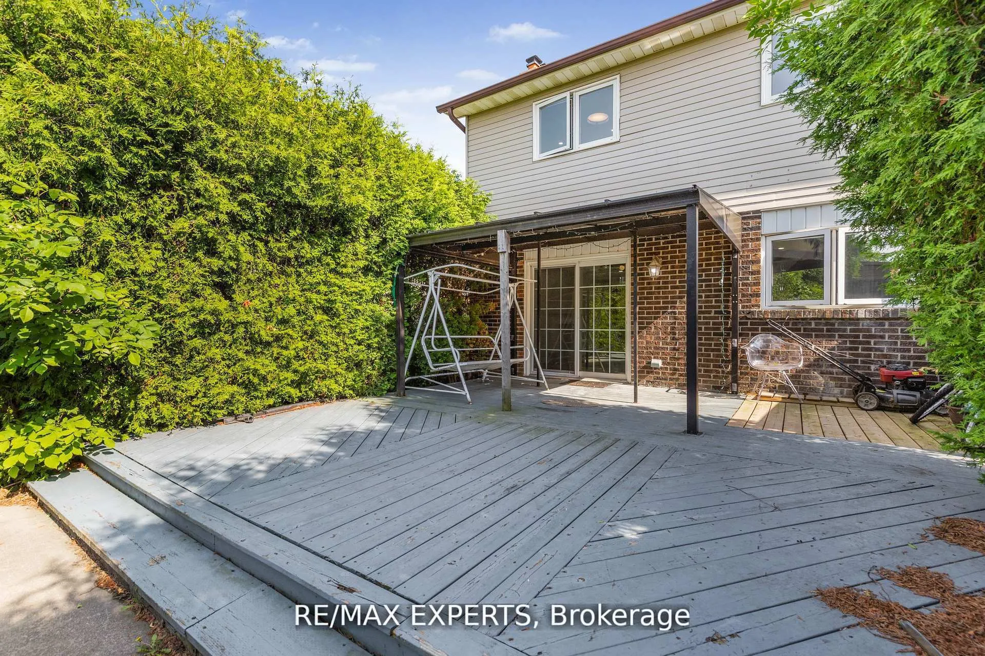 Photo 14 of 36 Elderwood Place, Brampton, Brampton North — HOMEH