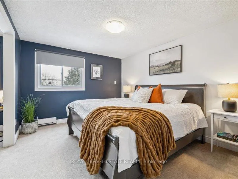 Photo 21 of 659 Upper Wentworth Street, Hamilton, Burkholme — HOMEH