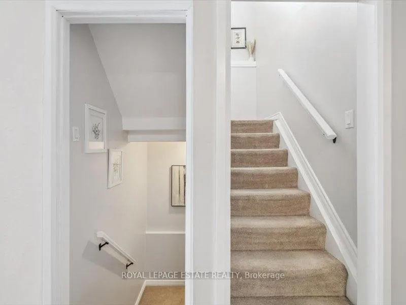 Photo 31 of 659 Upper Wentworth Street, Hamilton, Burkholme — HOMEH