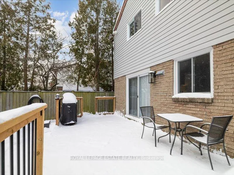Photo 40 of 659 Upper Wentworth Street, Hamilton, Burkholme — HOMEH