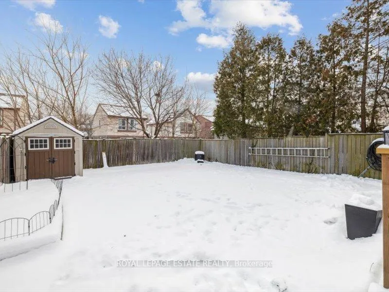 Photo 42 of 659 Upper Wentworth Street, Hamilton, Burkholme — HOMEH