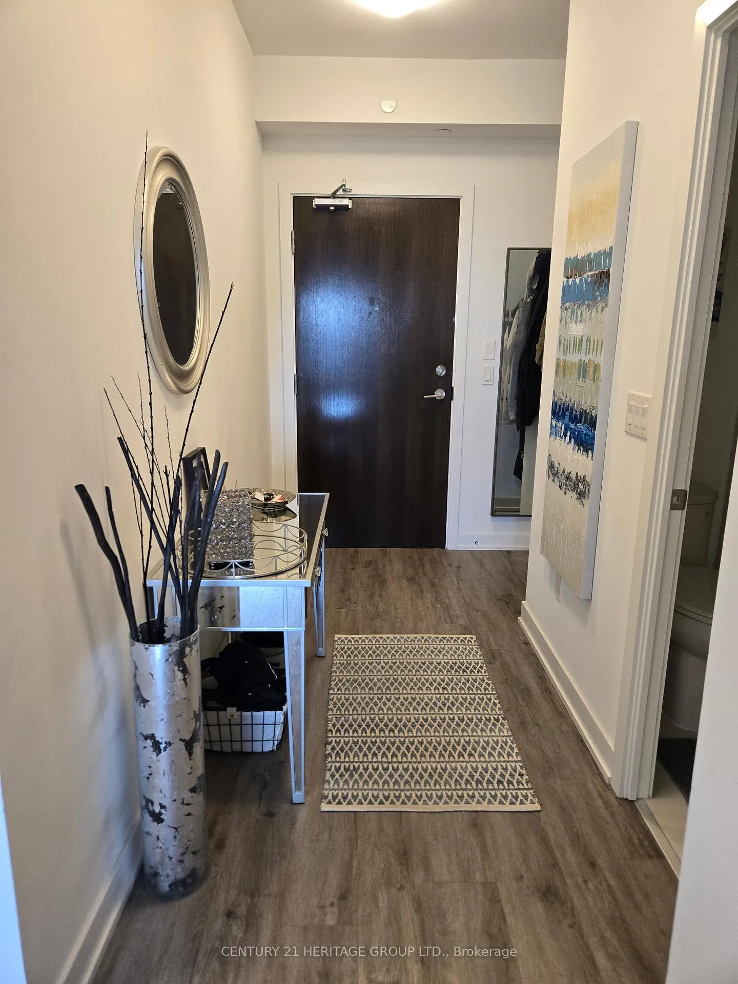 Front of Unit 304, 630 Greenwood Avenue