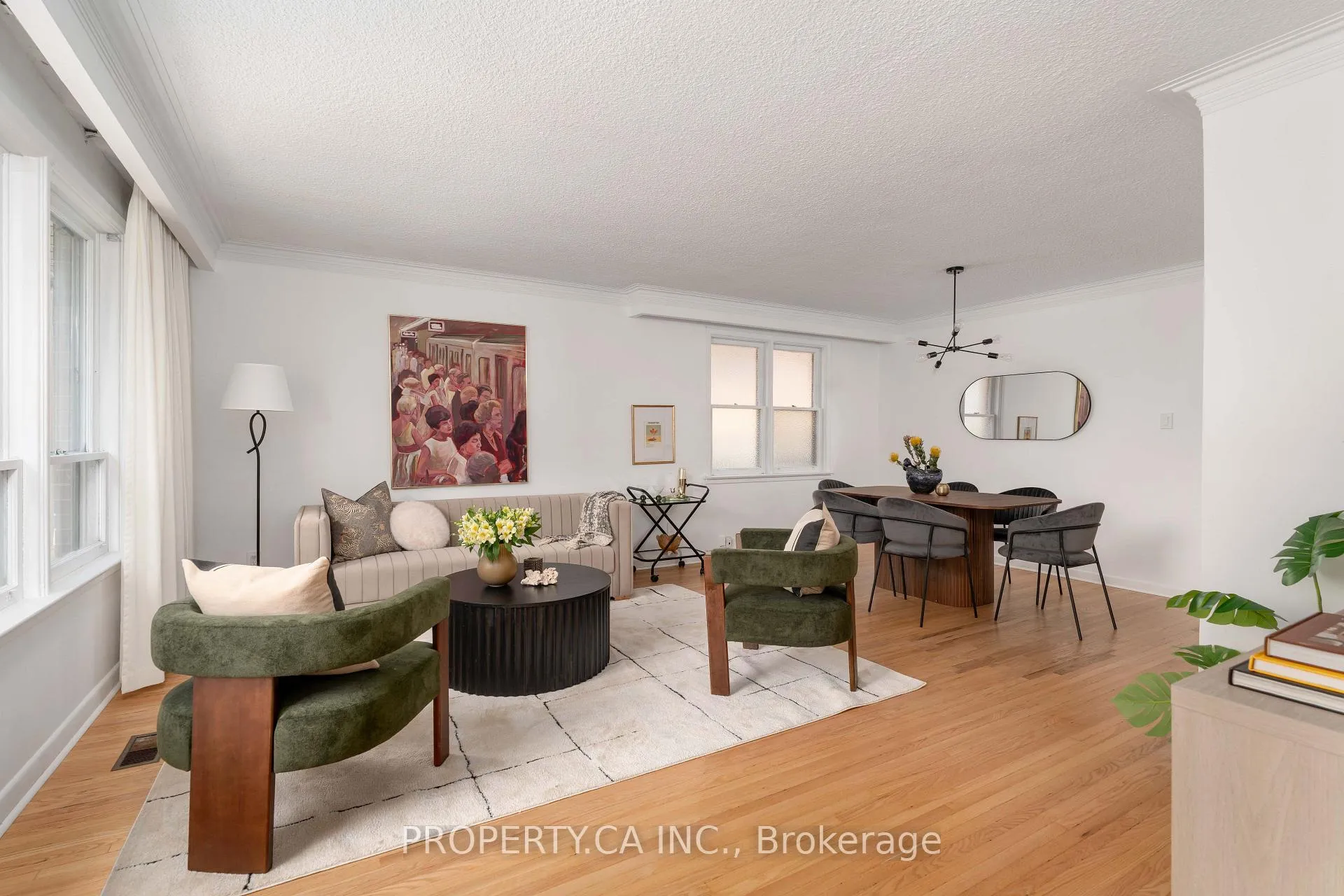 Photo 2 of 19 Jill Crescent, Etobicoke, Eringate-Centennial-West Deane — HOMEH