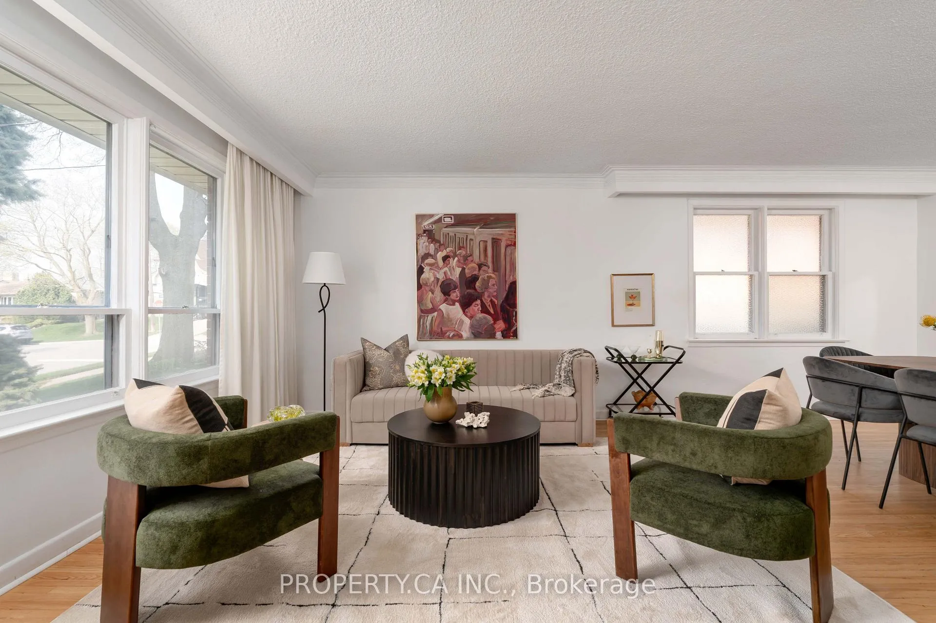 Photo 3 of 19 Jill Crescent, Etobicoke, Eringate-Centennial-West Deane — HOMEH