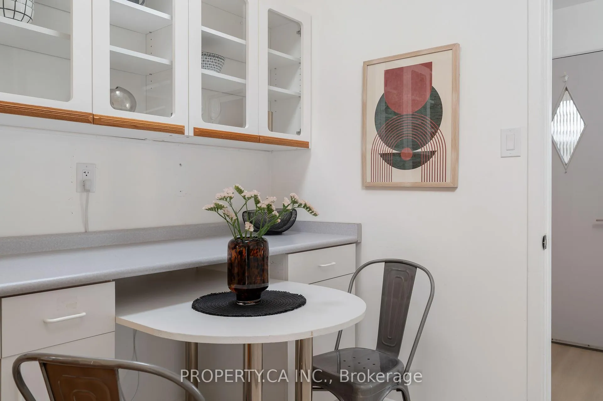 Photo 8 of 19 Jill Crescent, Etobicoke, Eringate-Centennial-West Deane — HOMEH