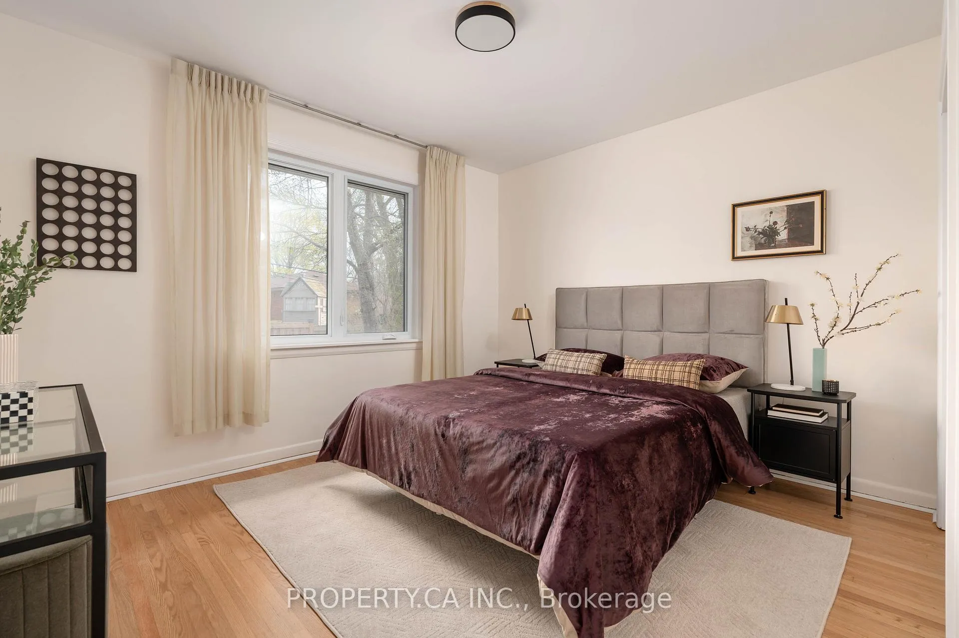 Photo 10 of 19 Jill Crescent, Etobicoke, Eringate-Centennial-West Deane — HOMEH