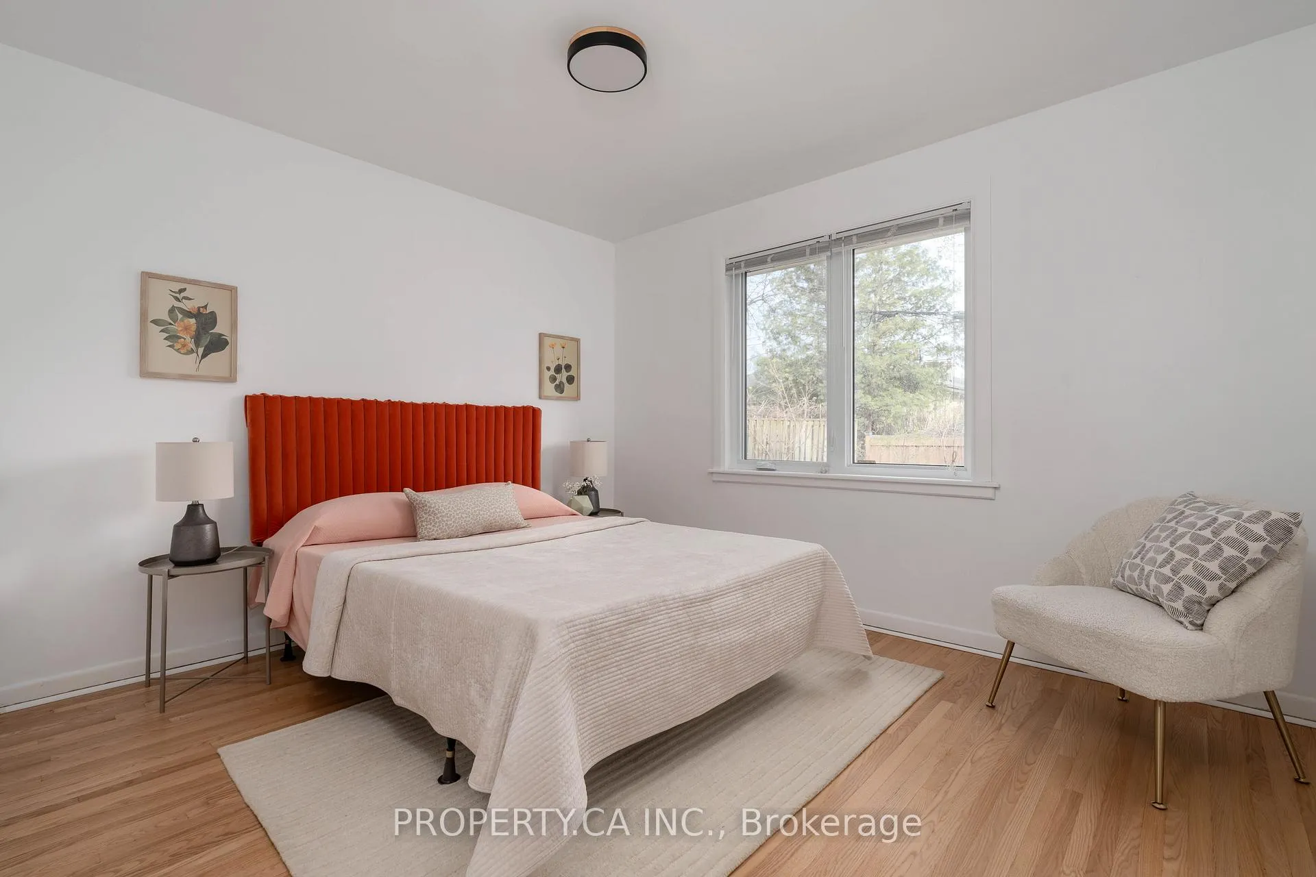 Photo 12 of 19 Jill Crescent, Etobicoke, Eringate-Centennial-West Deane — HOMEH