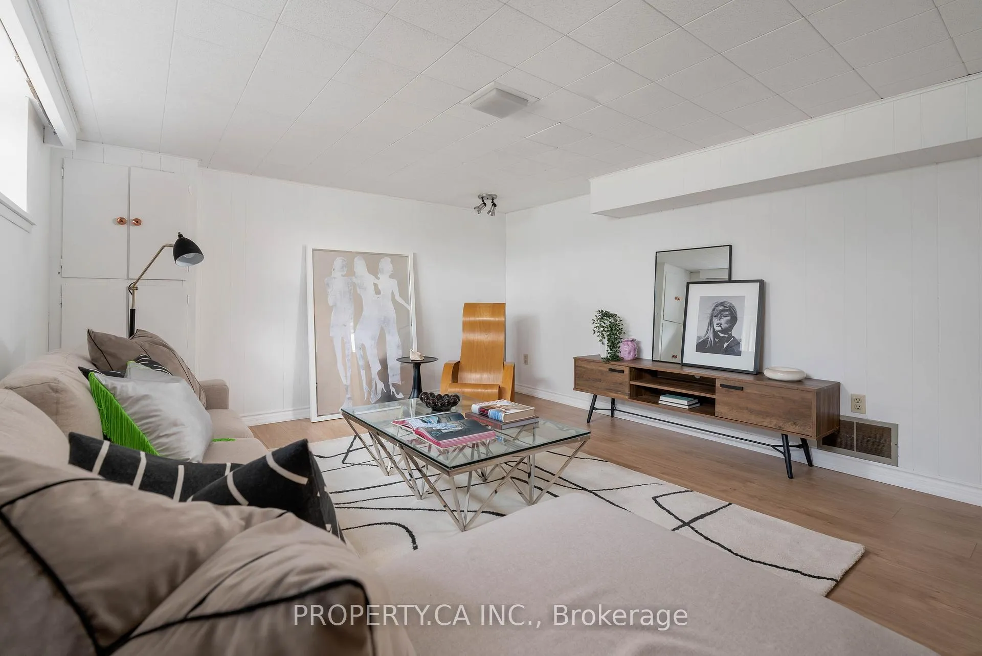 Photo 17 of 19 Jill Crescent, Etobicoke, Eringate-Centennial-West Deane — HOMEH