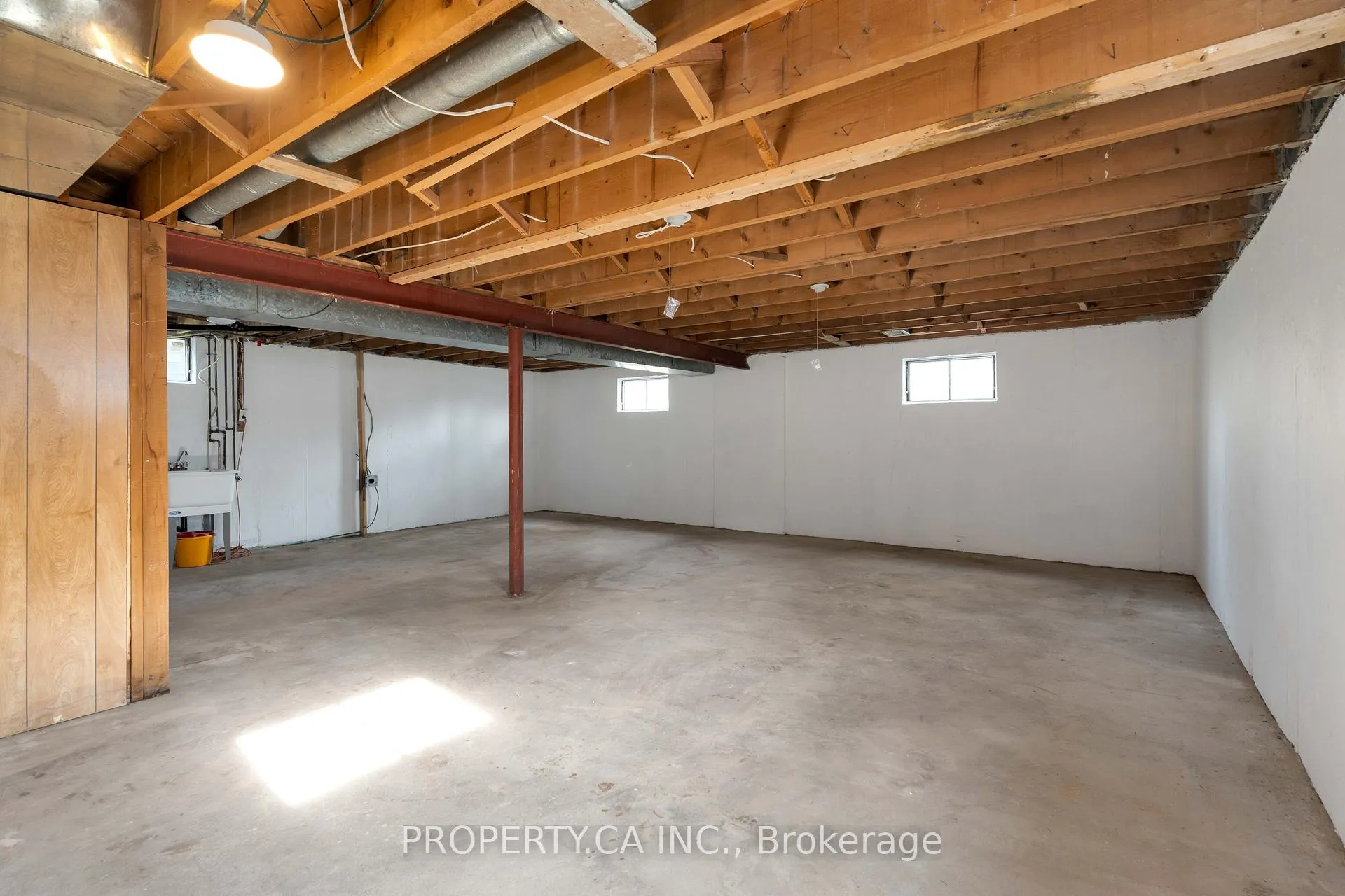 Photo 20 of 19 Jill Crescent, Etobicoke, Eringate-Centennial-West Deane — HOMEH