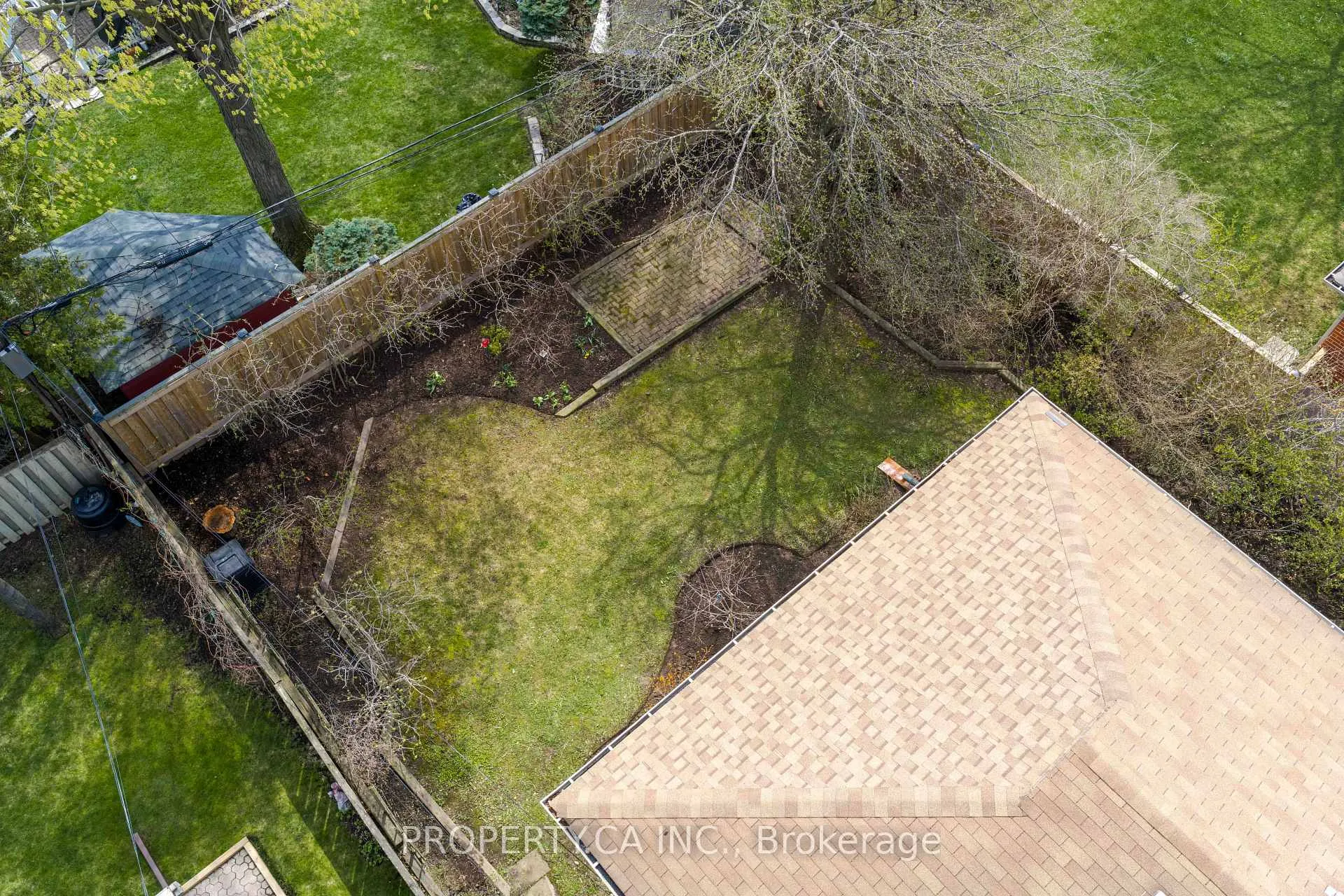 Photo 23 of 19 Jill Crescent, Etobicoke, Eringate-Centennial-West Deane — HOMEH