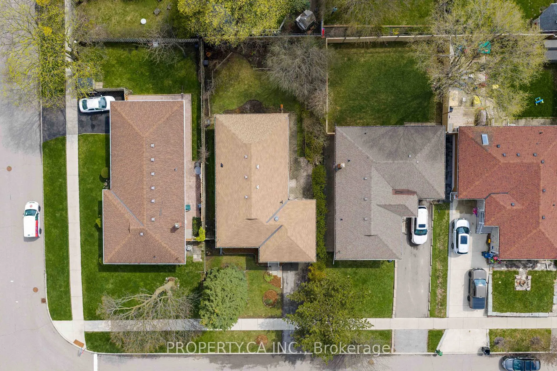 Photo 26 of 19 Jill Crescent, Etobicoke, Eringate-Centennial-West Deane — HOMEH
