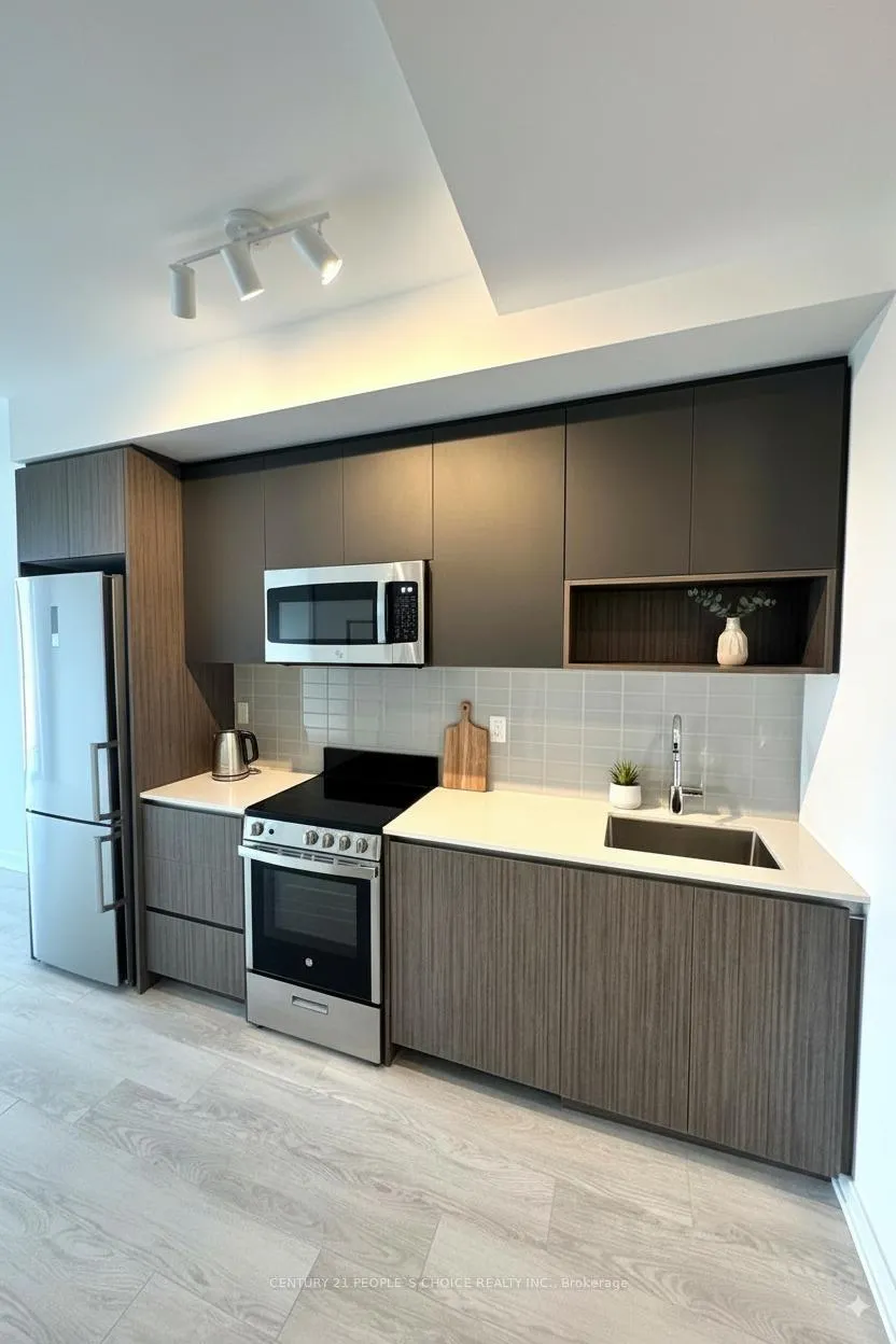 Photo 8 of Unit 202, 801 The Queensway, Etobicoke, Stonegate-Queensway — HOMEH