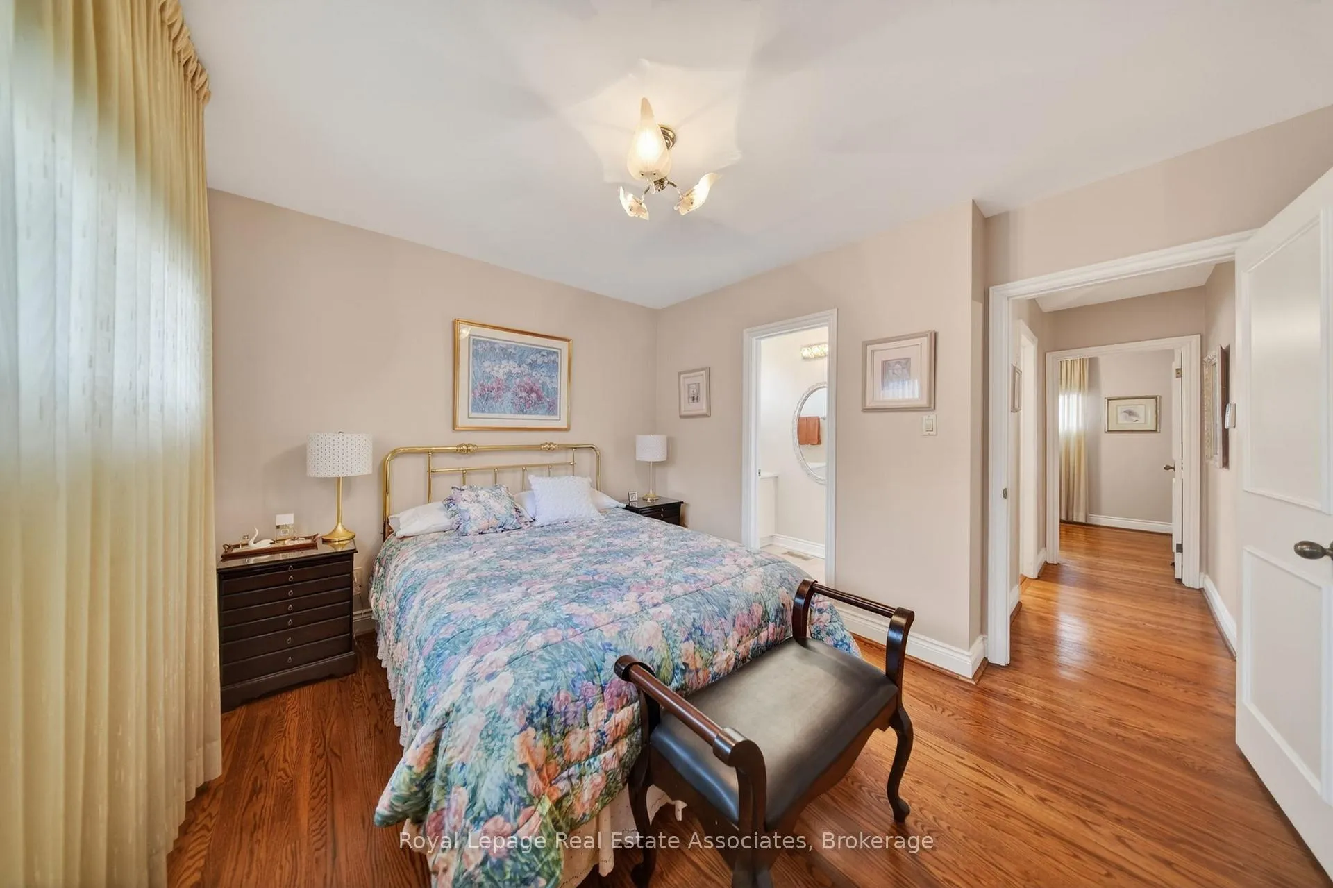 Photo 18 of 168 Taysham Crescent, Etobicoke, Thistletown-Beaumonde Heights — HOMEH