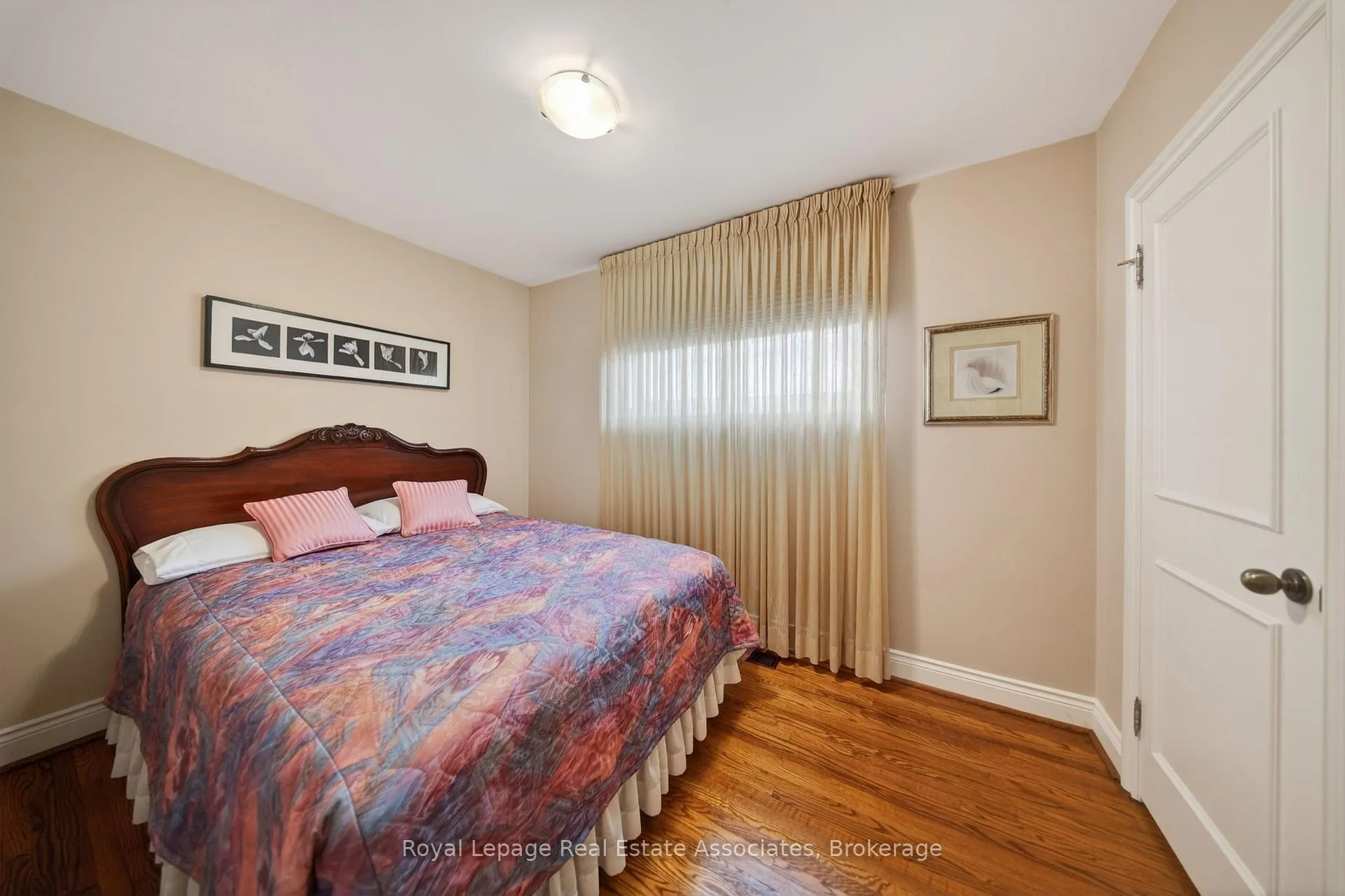 Photo 25 of 168 Taysham Crescent, Etobicoke, Thistletown-Beaumonde Heights — HOMEH