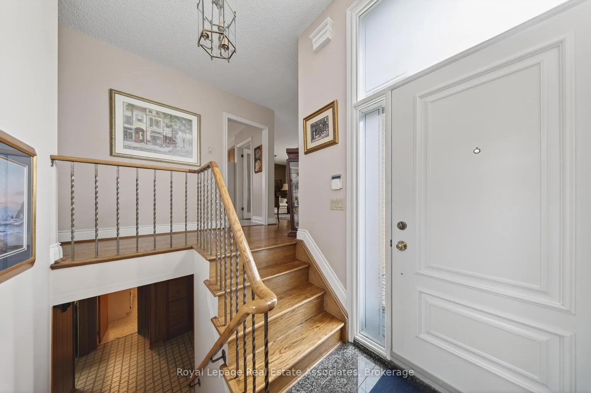 Photo 29 of 168 Taysham Crescent, Etobicoke, Thistletown-Beaumonde Heights — HOMEH