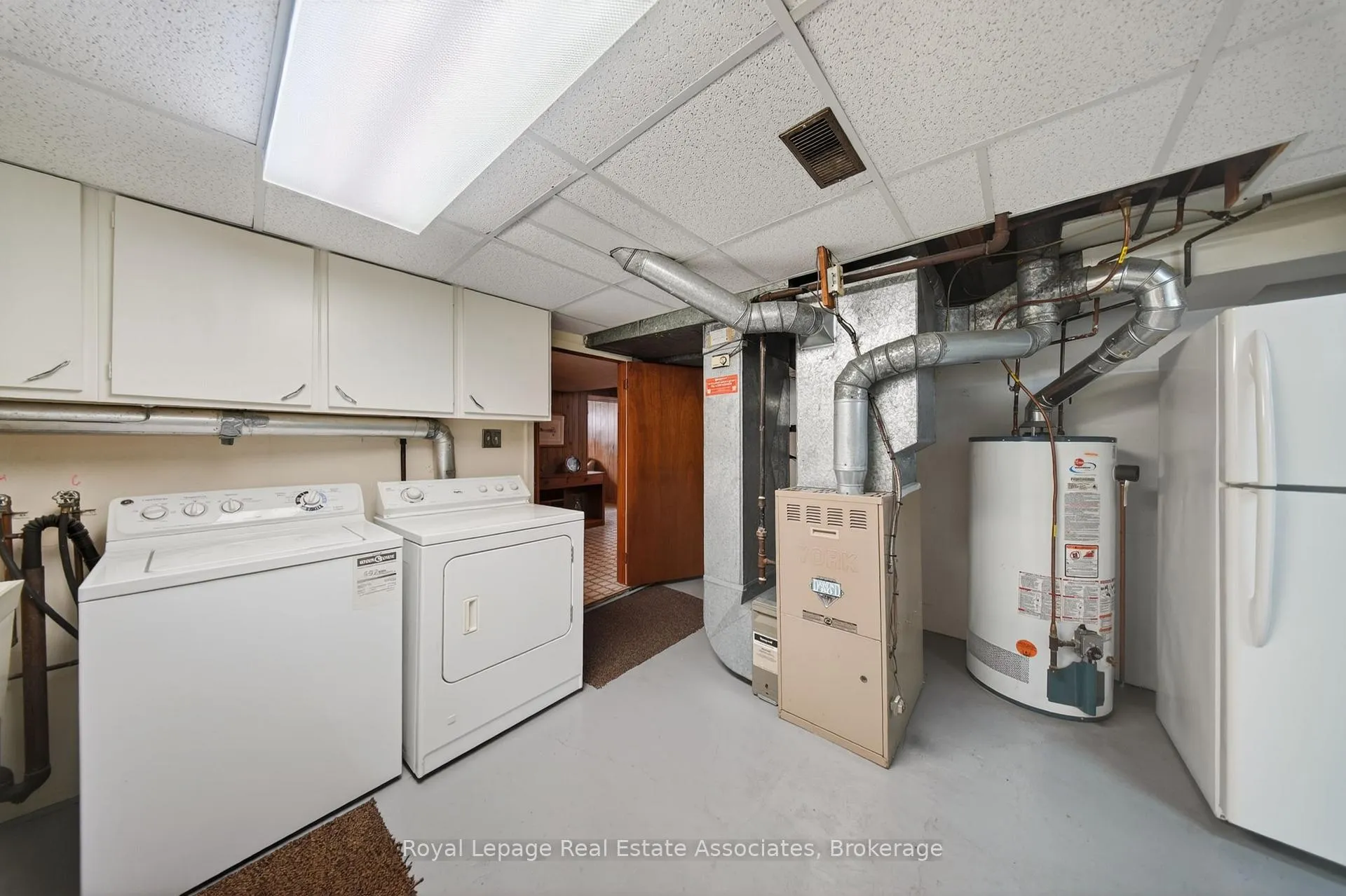Photo 46 of 168 Taysham Crescent, Etobicoke, Thistletown-Beaumonde Heights — HOMEH