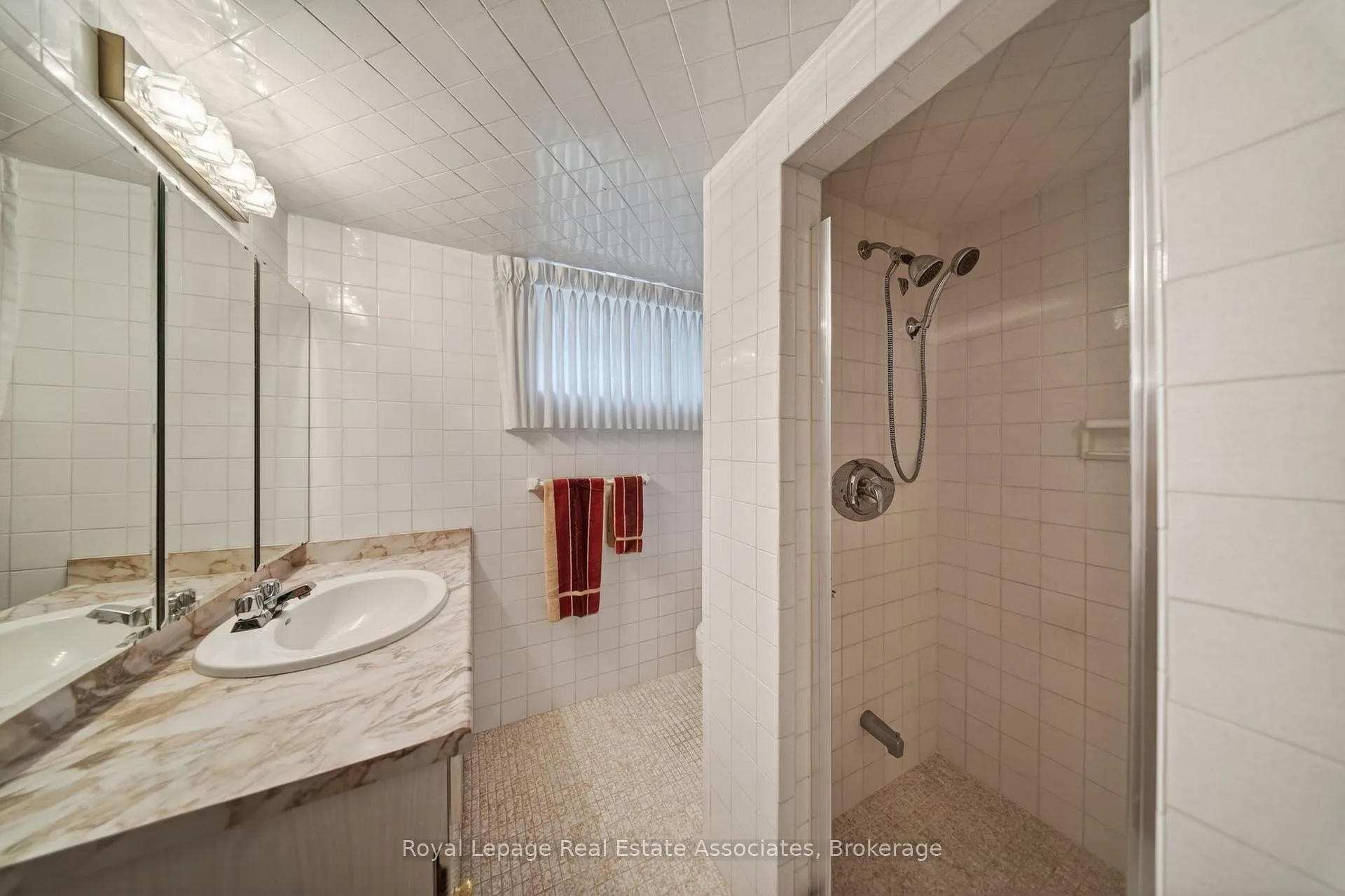 Photo 49 of 168 Taysham Crescent, Etobicoke, Thistletown-Beaumonde Heights — HOMEH