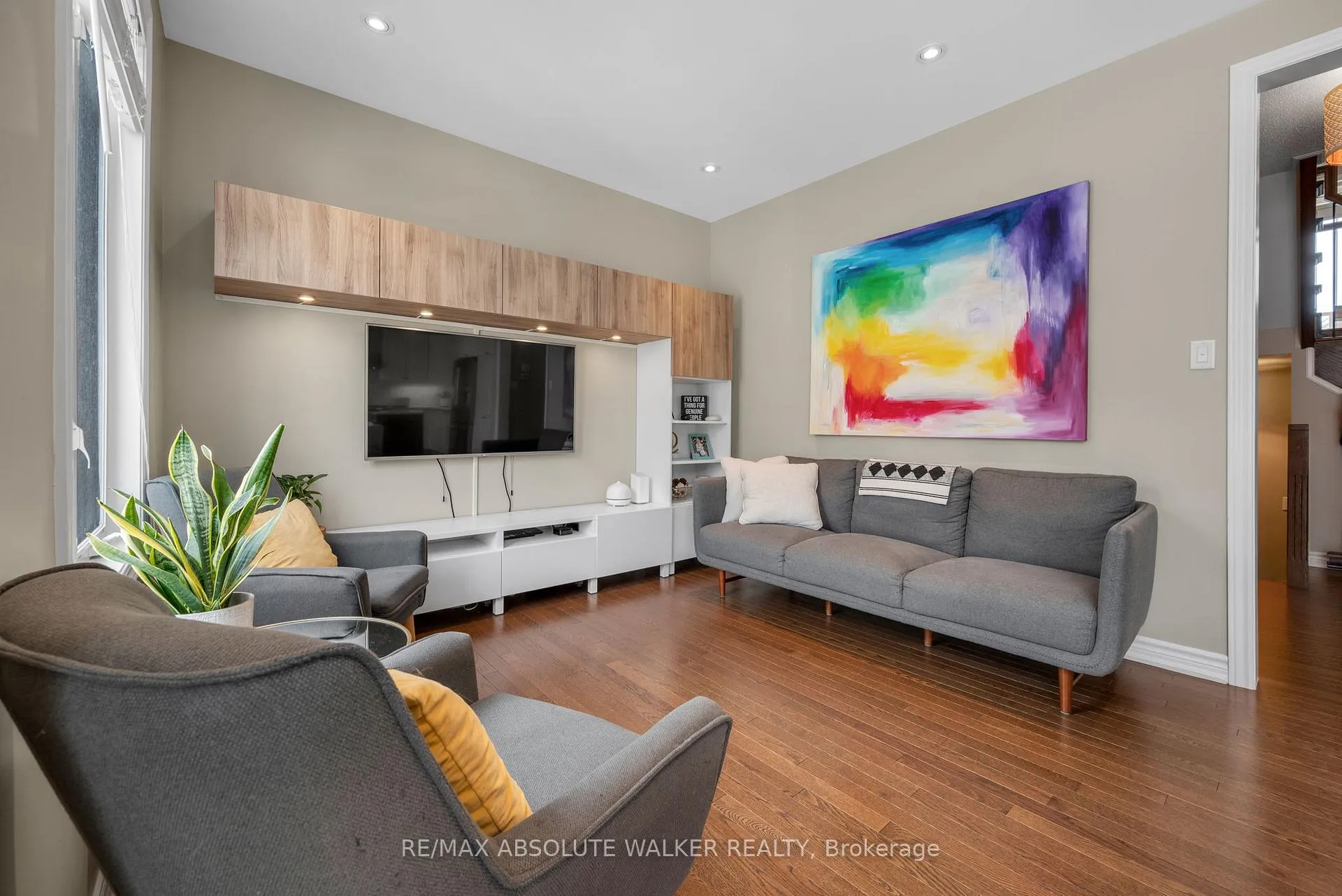 Photo 13 of 207 Rivertree Street, Ottawa, Kanata - Emerald Meadows/Trailwest — HOMEH