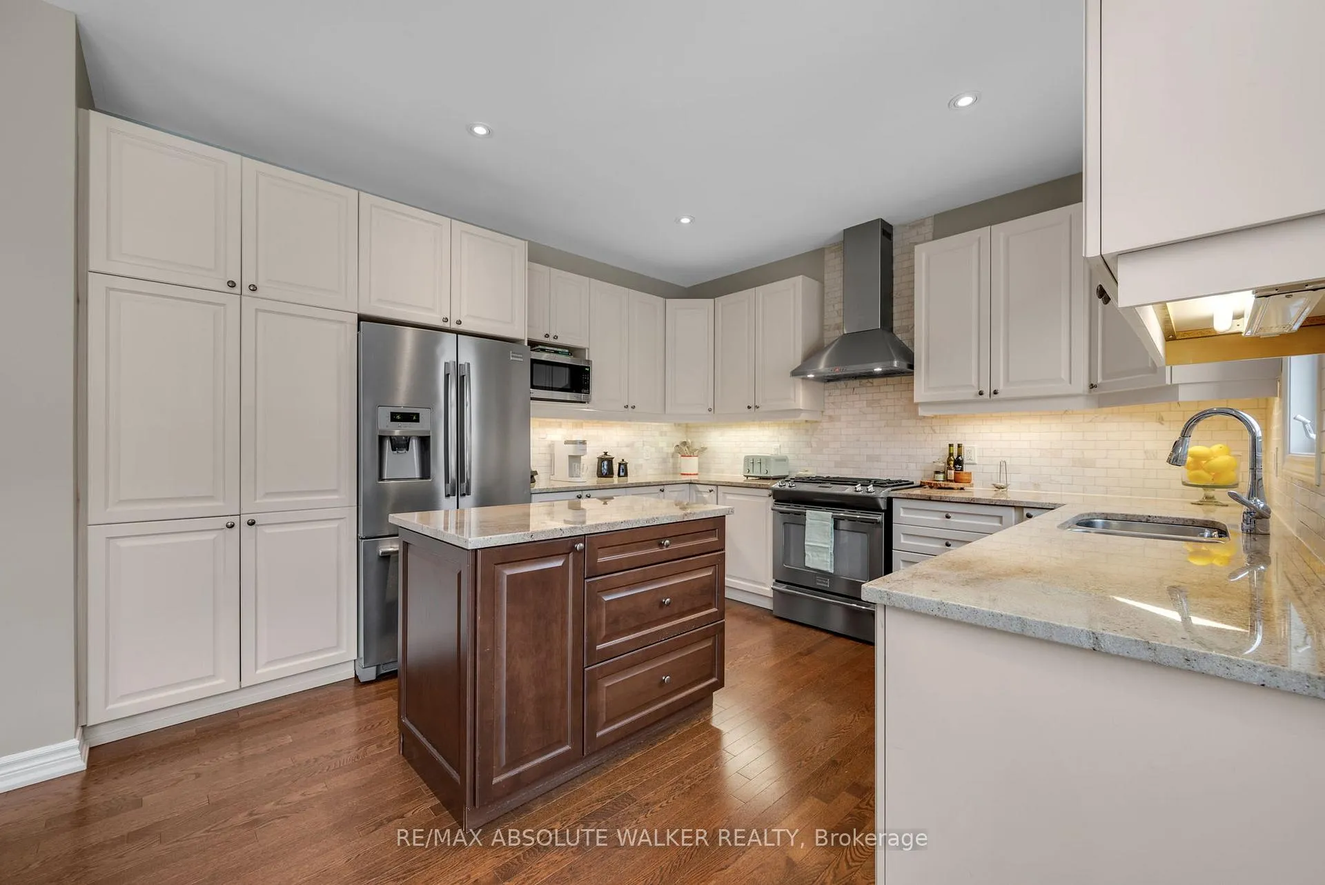 Photo 15 of 207 Rivertree Street, Ottawa, Kanata - Emerald Meadows/Trailwest — HOMEH