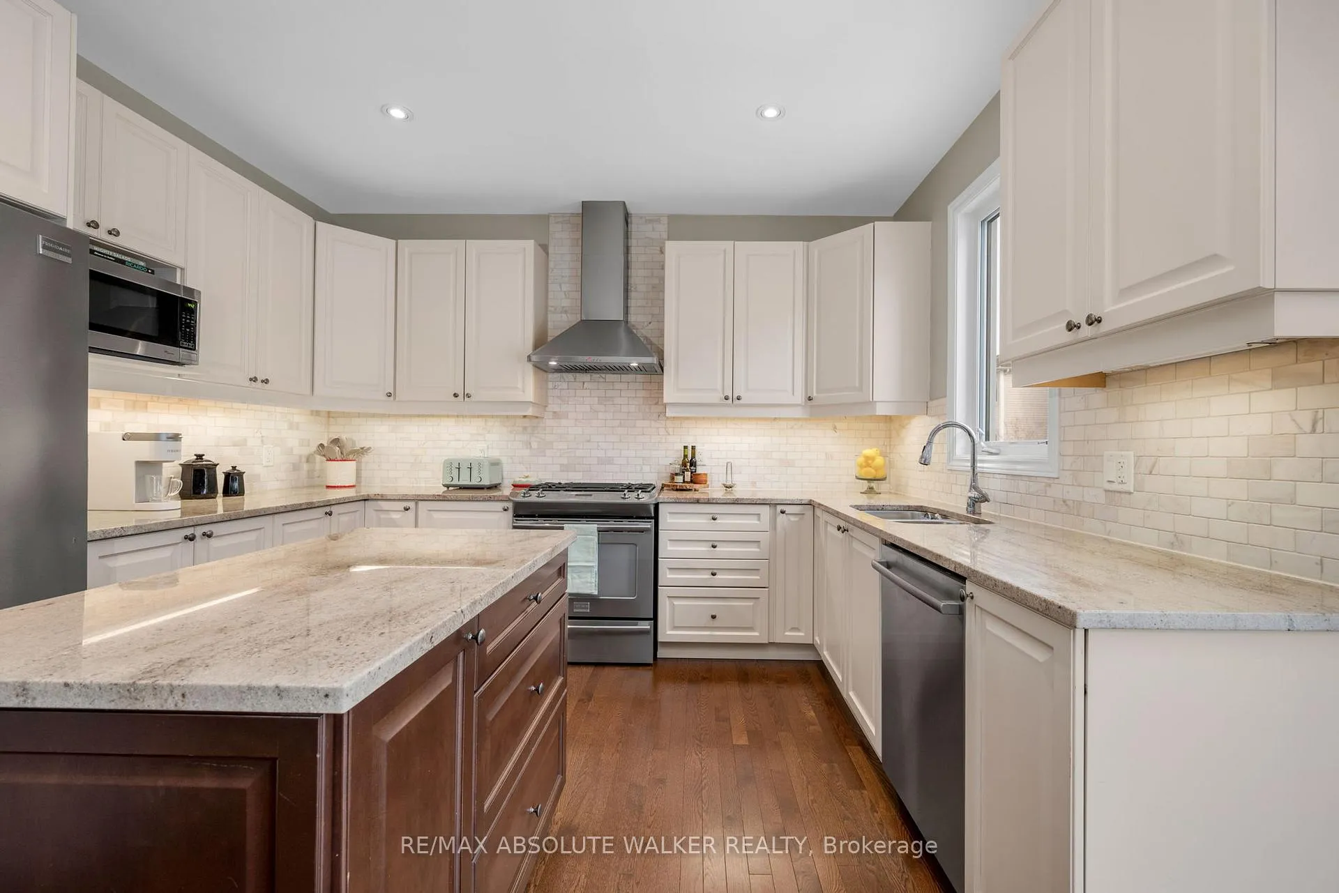 Photo 18 of 207 Rivertree Street, Ottawa, Kanata - Emerald Meadows/Trailwest — HOMEH