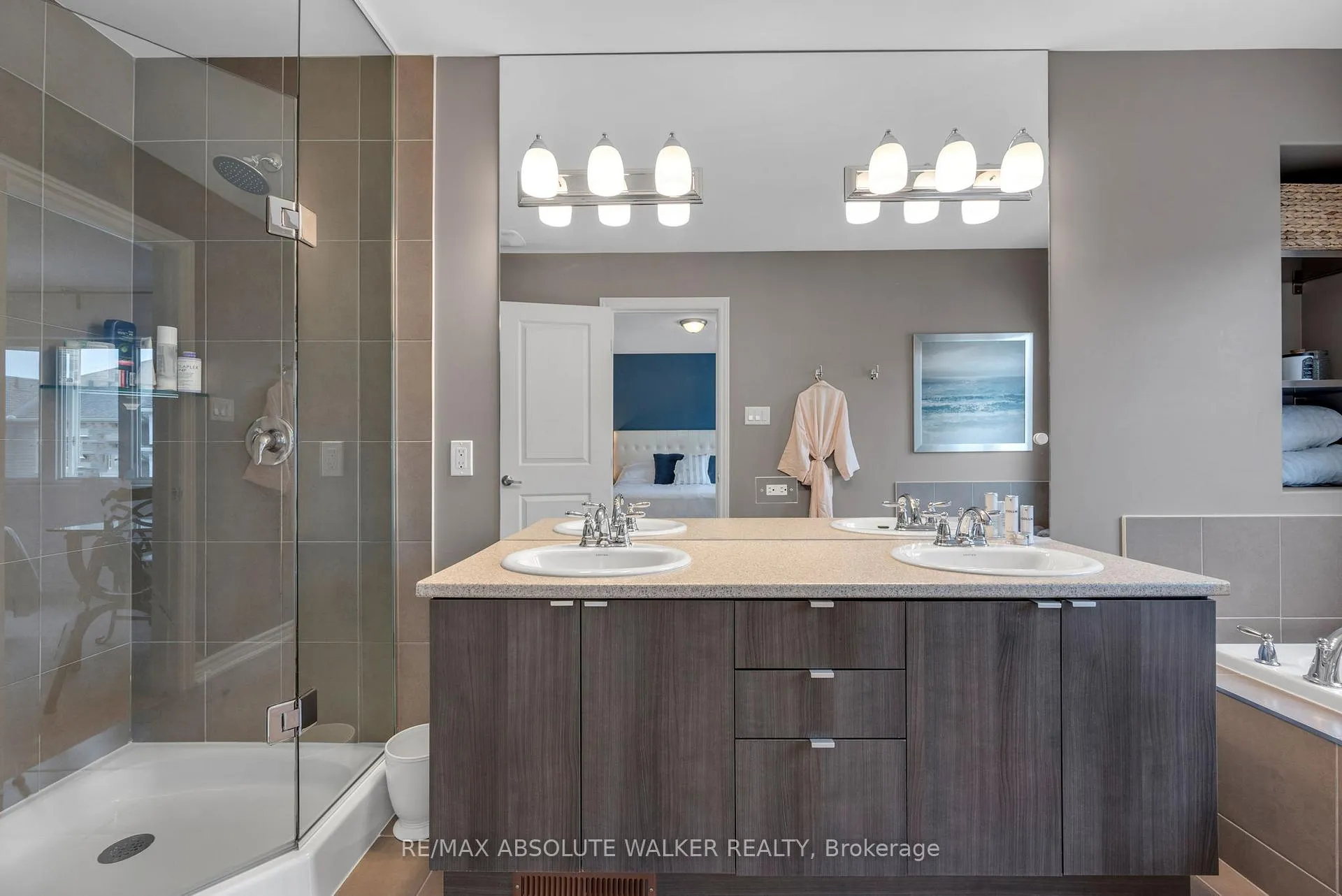 Photo 28 of 207 Rivertree Street, Ottawa, Kanata - Emerald Meadows/Trailwest — HOMEH