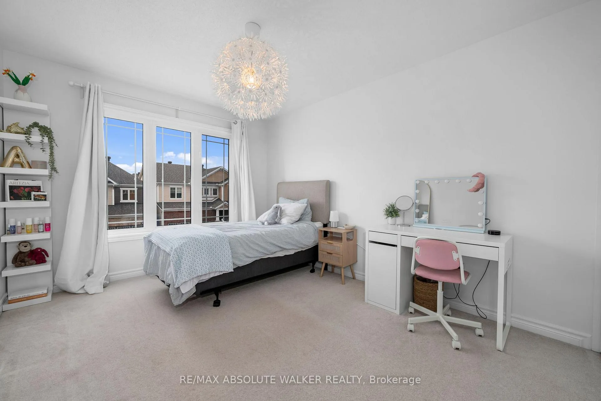 Photo 32 of 207 Rivertree Street, Ottawa, Kanata - Emerald Meadows/Trailwest — HOMEH