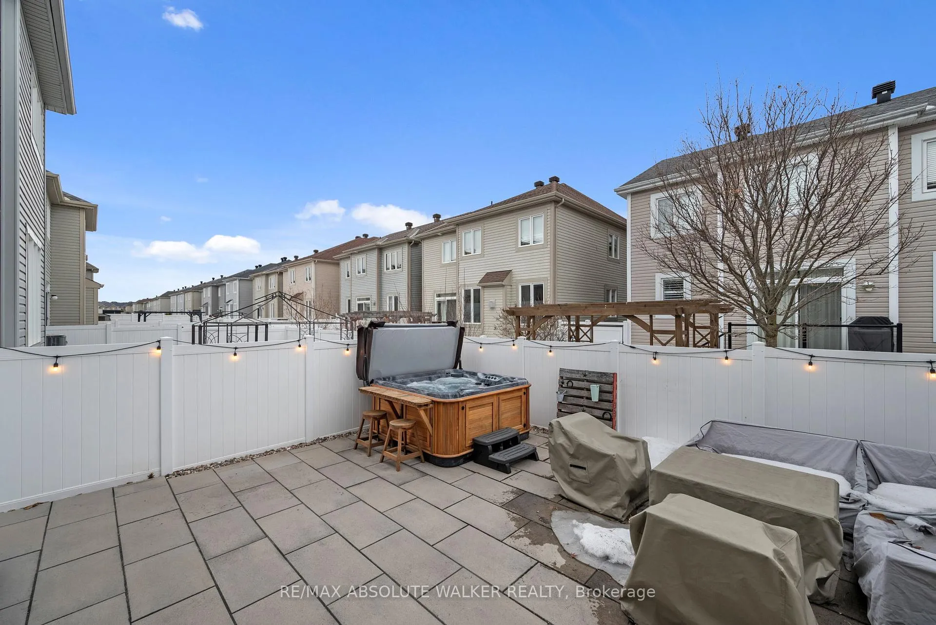 Photo 41 of 207 Rivertree Street, Ottawa, Kanata - Emerald Meadows/Trailwest — HOMEH