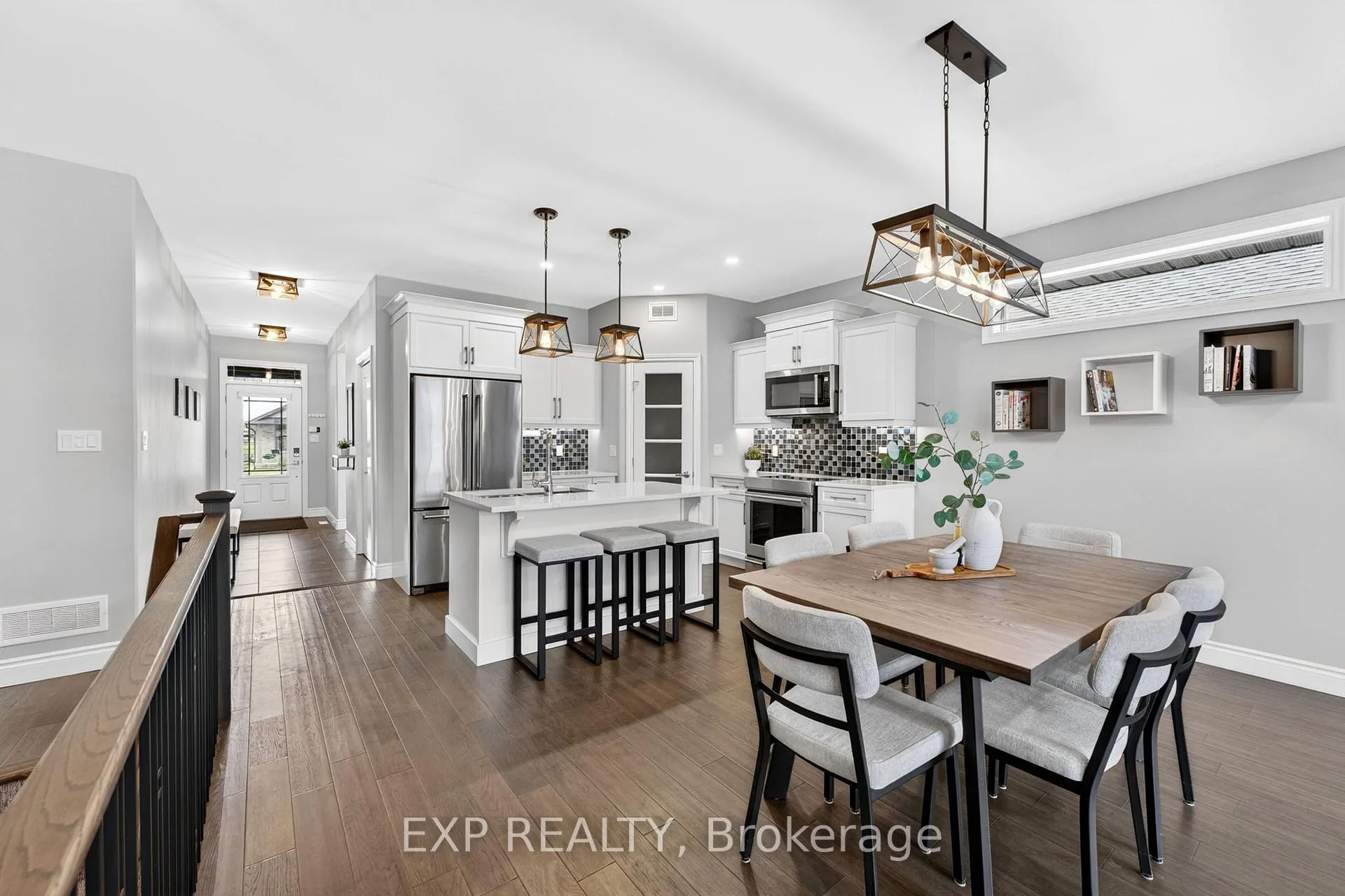 Photo 2 of 10 Covington Crescent, Belleville, Thurlow Ward — HOMEH