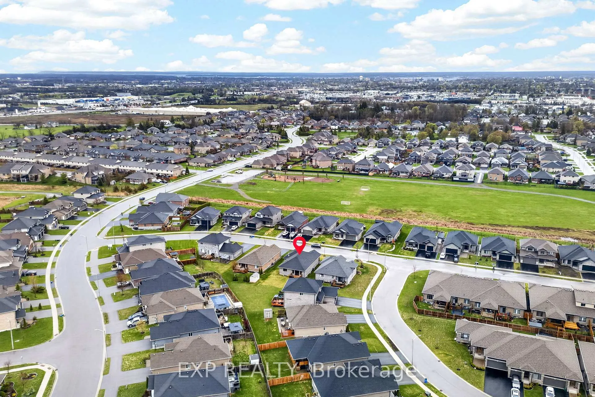 Photo 5 of 10 Covington Crescent, Belleville, Thurlow Ward — HOMEH
