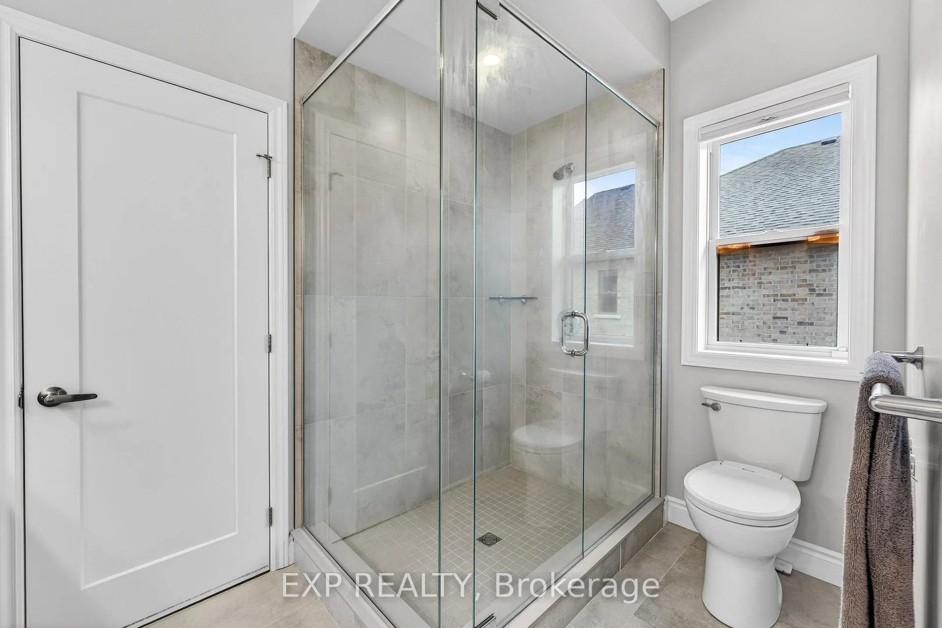Photo 25 of 10 Covington Crescent, Belleville, Thurlow Ward — HOMEH