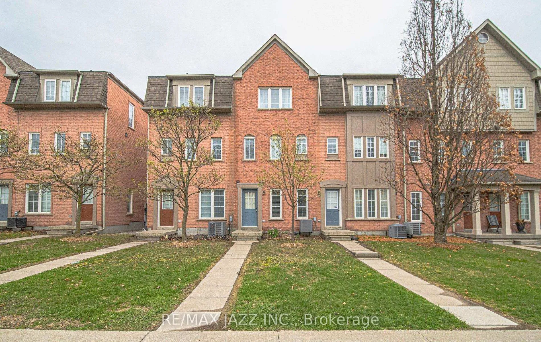 Photo 2 of Unit 29, 1100 Begley Street, Pickering, Bay Ridges — HOMEH
