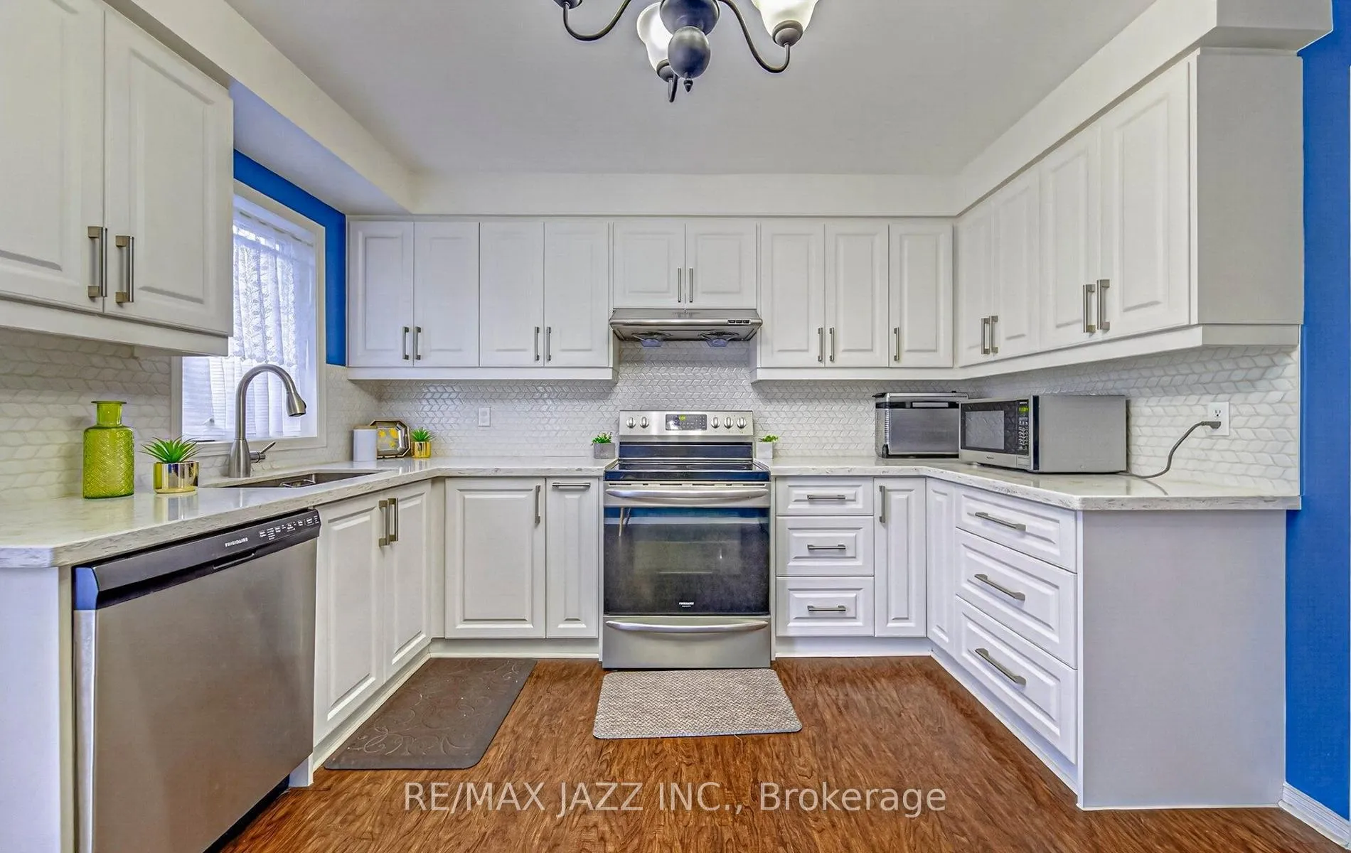 Photo 4 of Unit 29, 1100 Begley Street, Pickering, Bay Ridges — HOMEH