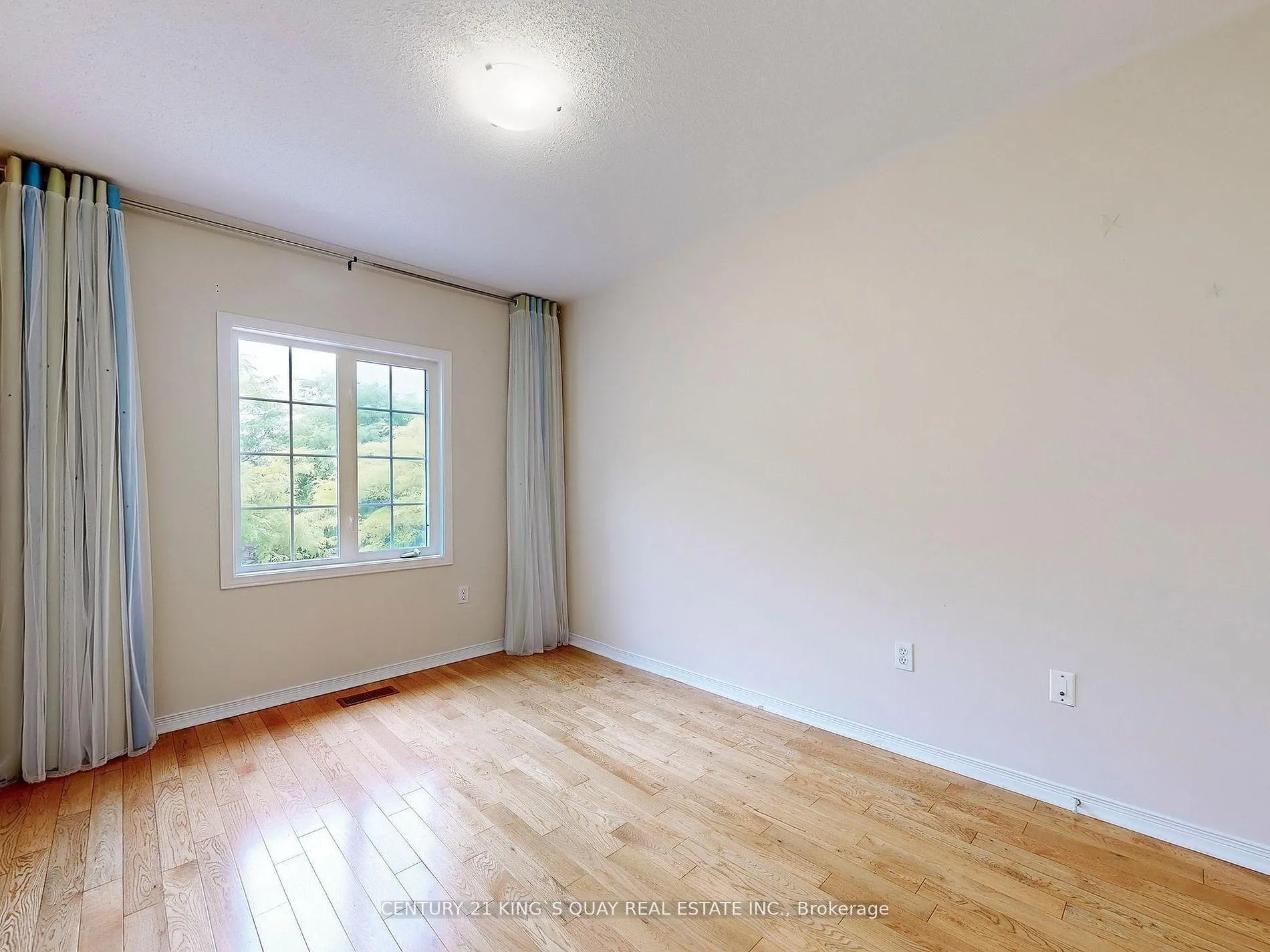 Photo 32 of 71 Rembrandt Drive, Markham, Village Green-South Unionville — HOMEH