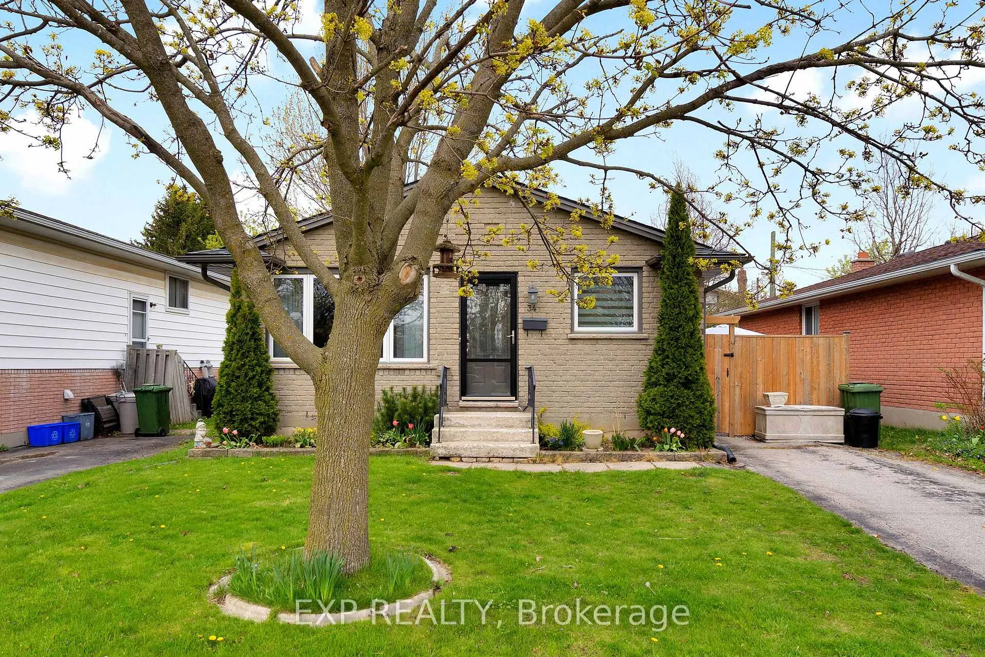 Photo 1 of 34 Taylor Crescent, St. Thomas — HOMEH