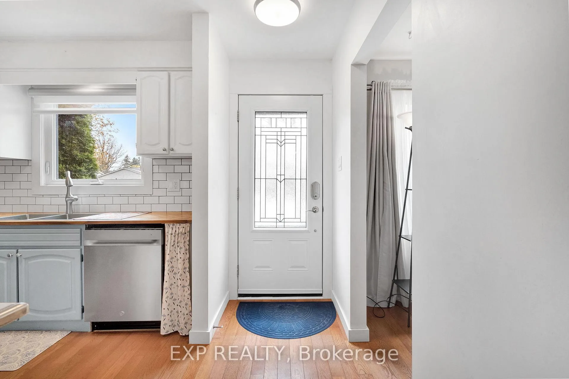 Photo 5 of 34 Taylor Crescent, St. Thomas — HOMEH